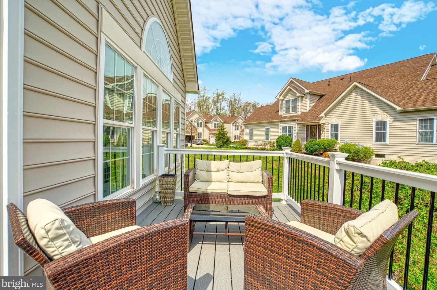 25190 Fortitude Ter, Fairfax VA  20152-6052 exterior