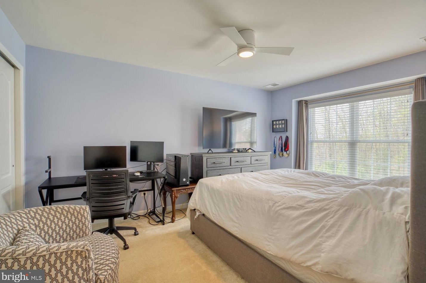 25190 Fortitude Ter, Fairfax VA  20152-6052 exterior