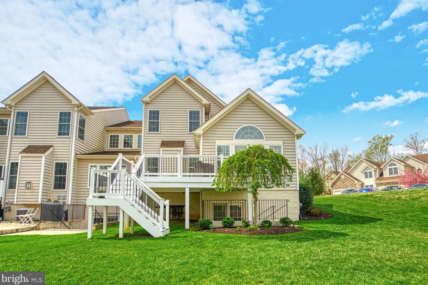 25190 Fortitude Ter, Fairfax VA  20152-6052 exterior