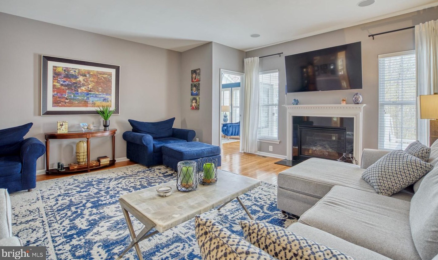 25190 Fortitude Ter, Fairfax VA  20152-6052 exterior