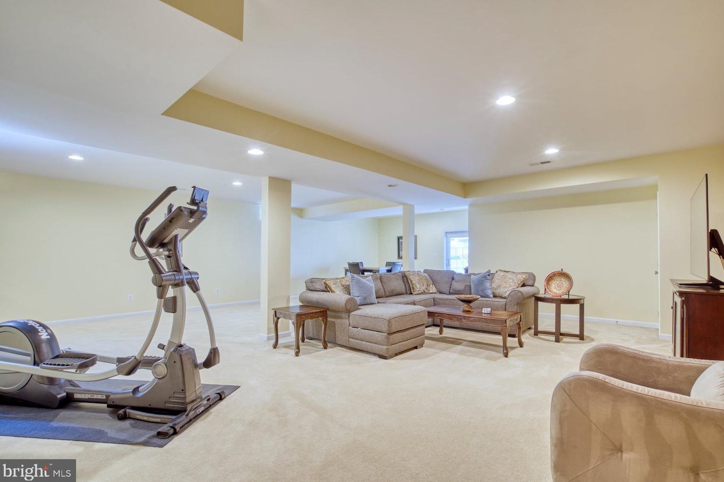 25190 Fortitude Ter, Fairfax VA  20152-6052 exterior