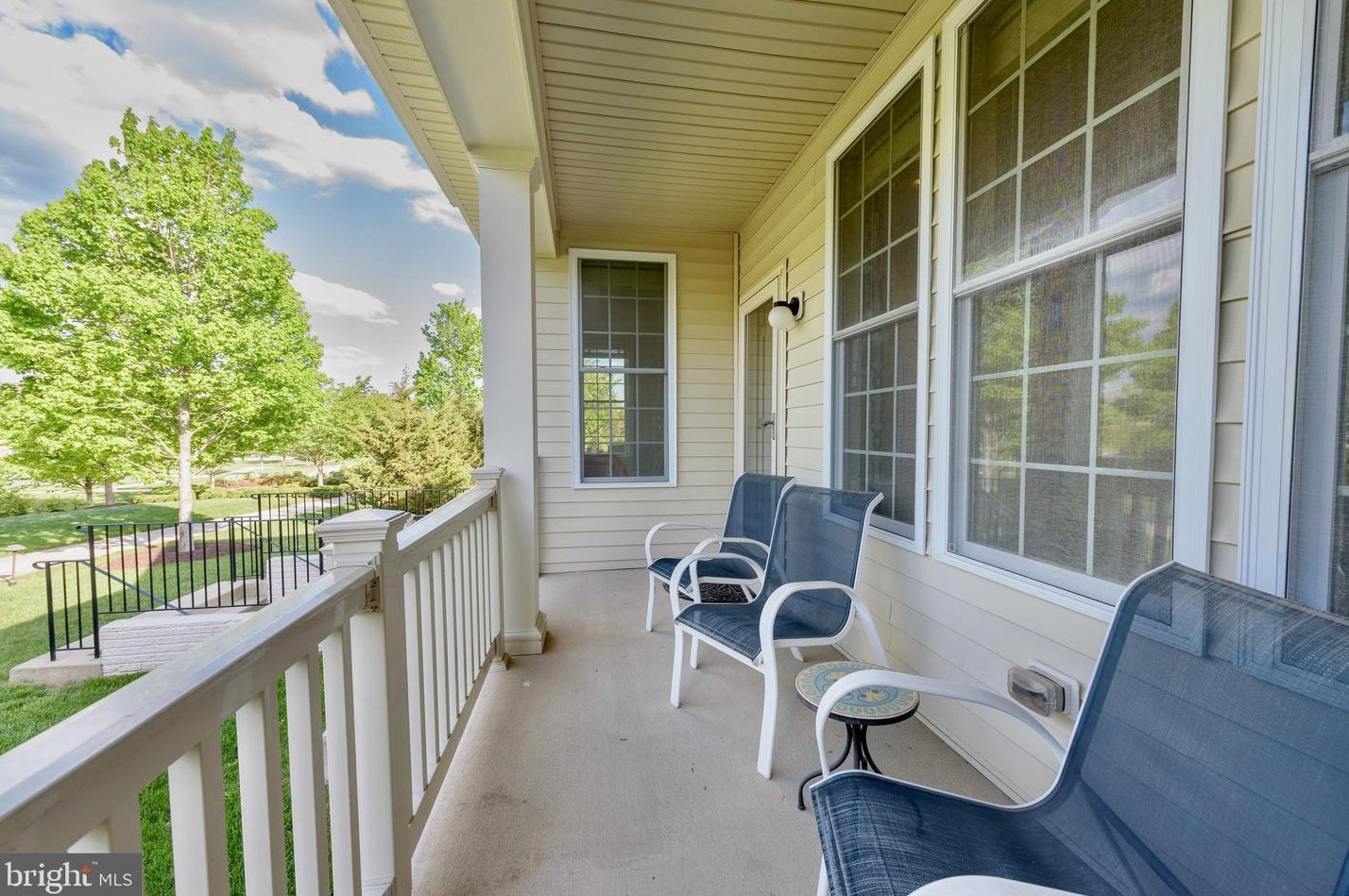 20918 Rocky Knoll Sq, Ashburn VA  20147-5687 exterior