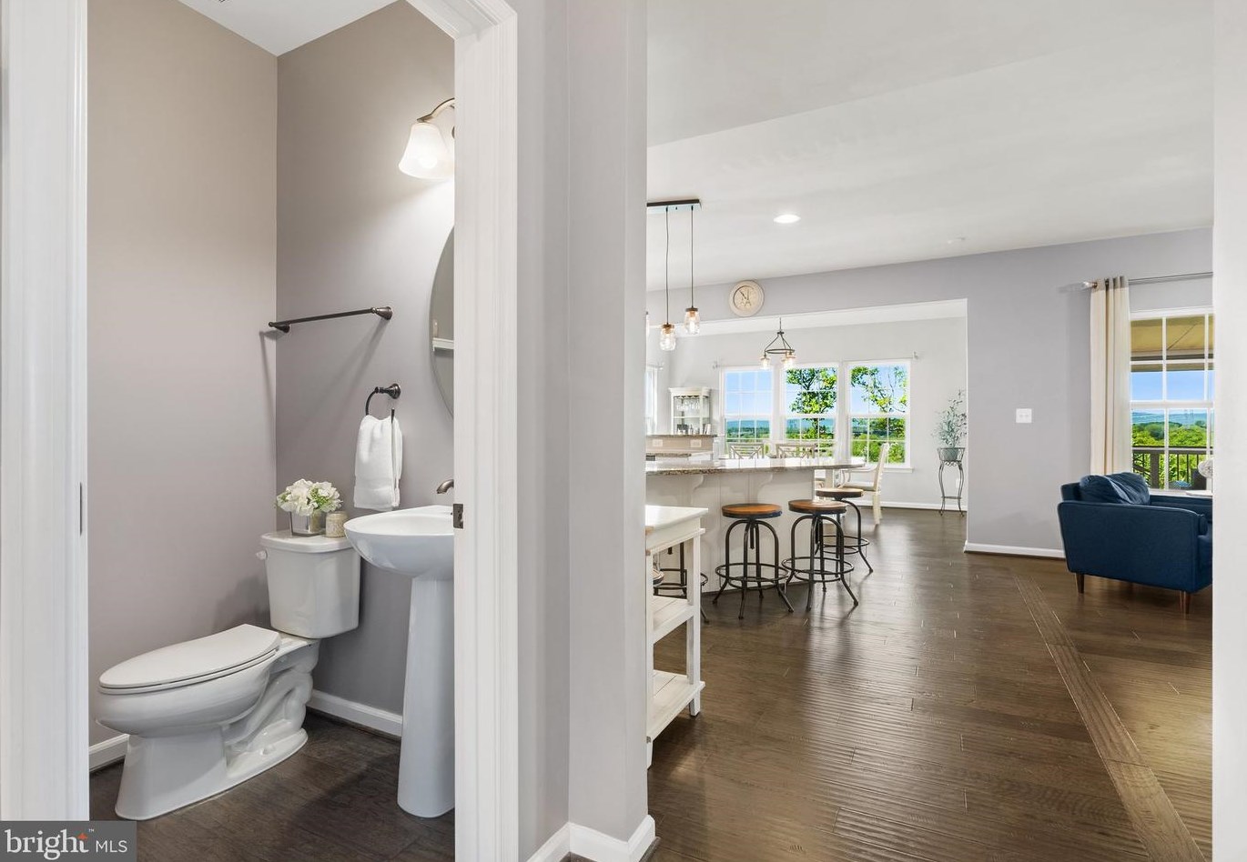 25849 Racing Sun Dr, Stone Ridge VA  20105-5838 exterior