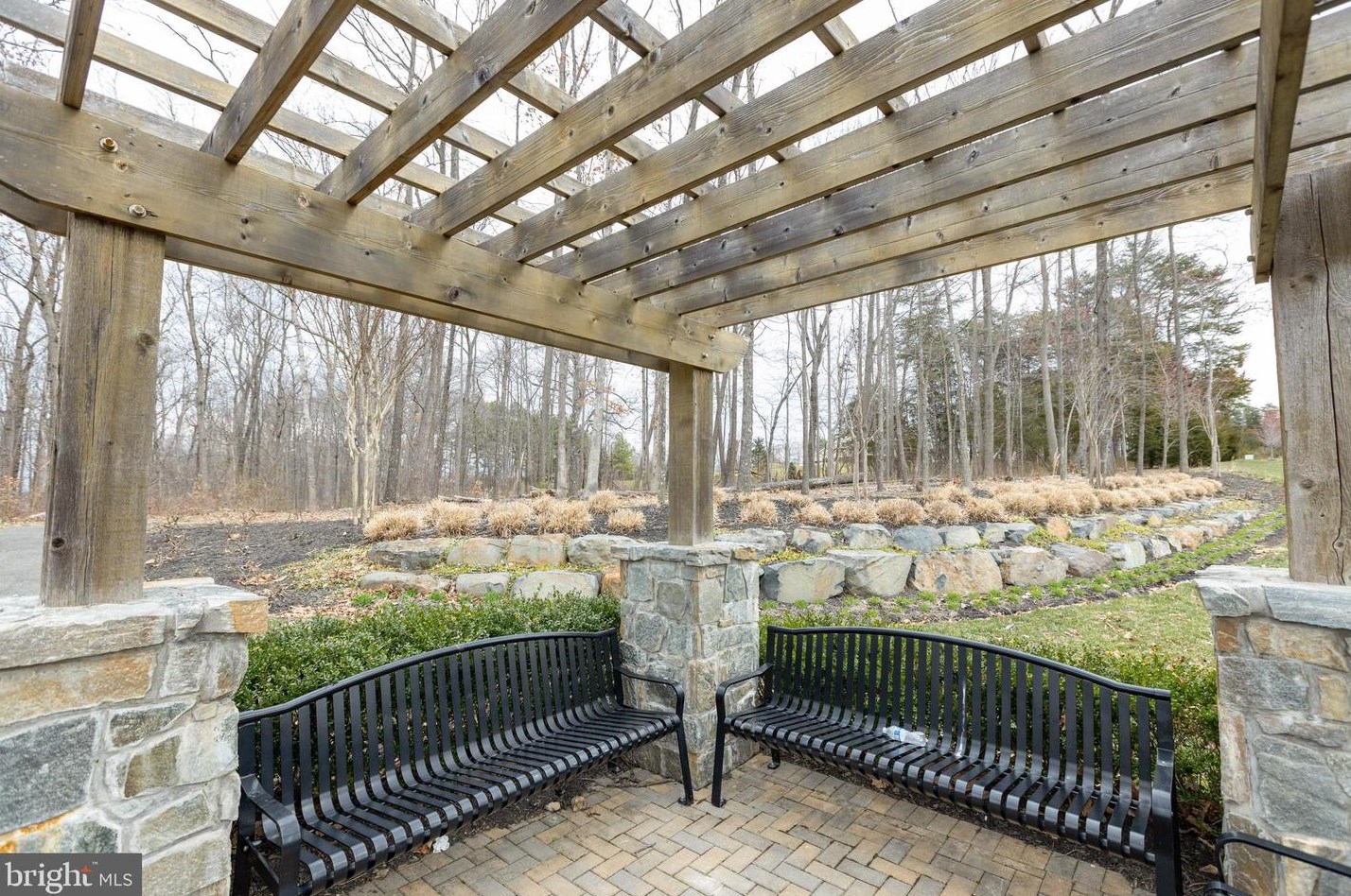 25849 Racing Sun Dr, Stone Ridge VA  20105-5838 exterior