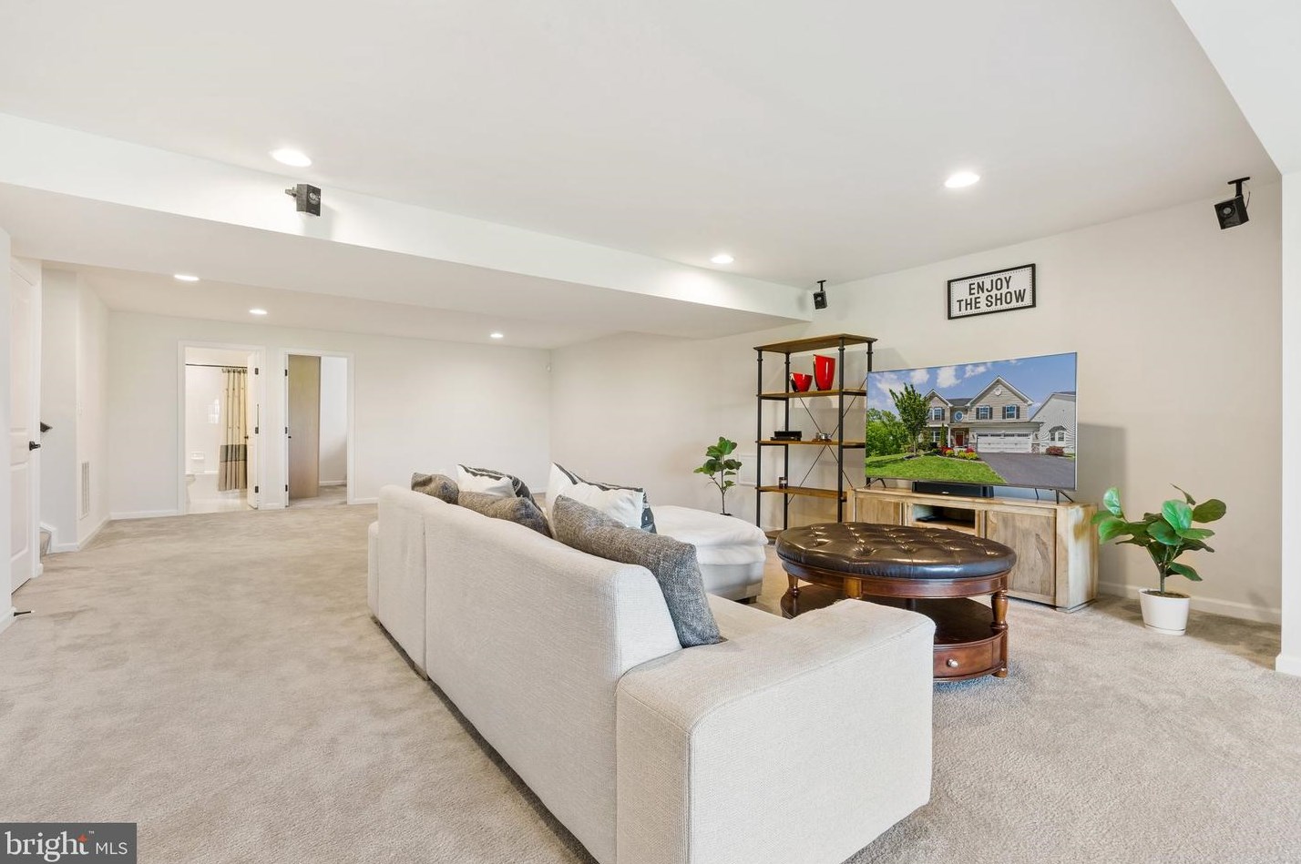 25849 Racing Sun Dr, Stone Ridge VA  20105-5838 exterior