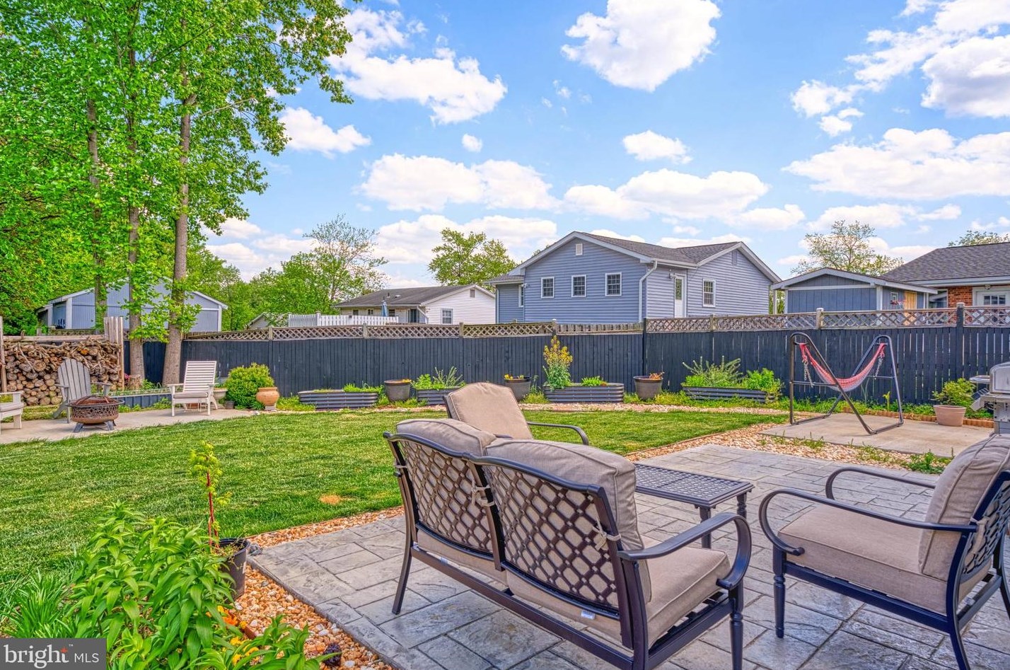 102 Harrison Rd, Dulles VA  20164-2716 exterior