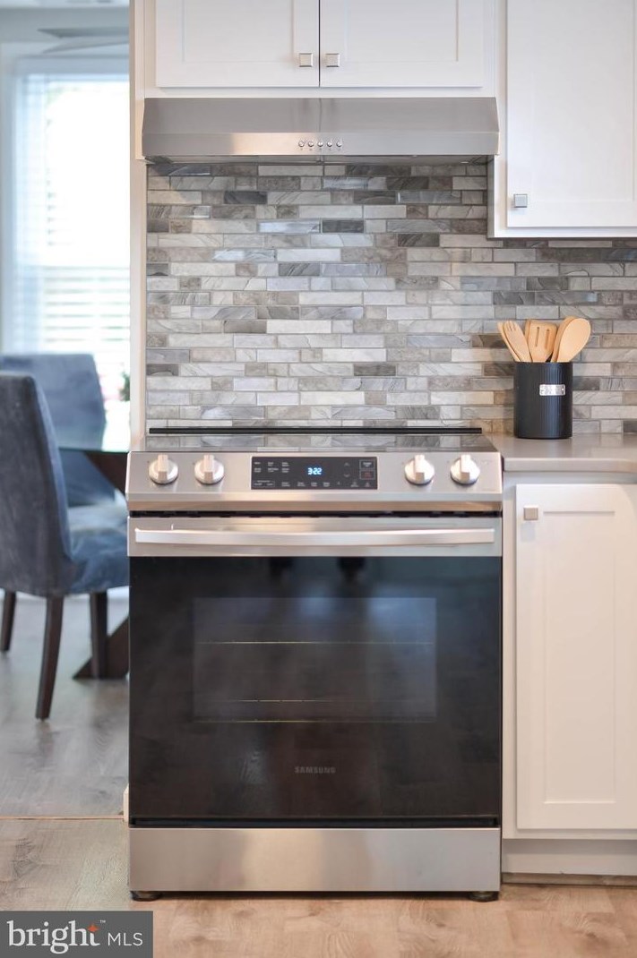 103 Cherry Tree Ct, Dulles VA  20164-2402 exterior