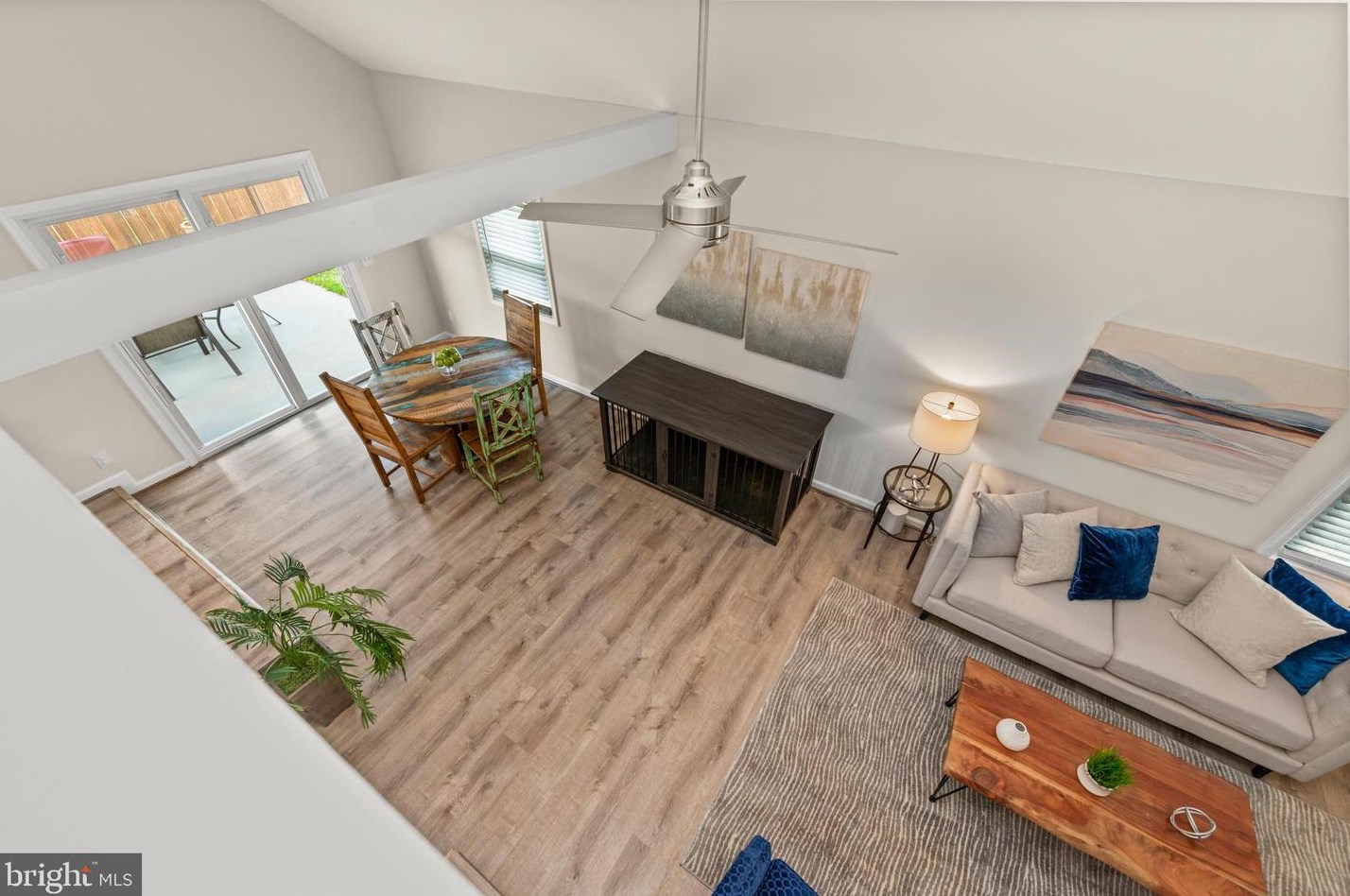 103 Cherry Tree Ct, Dulles VA  20164-2402 exterior