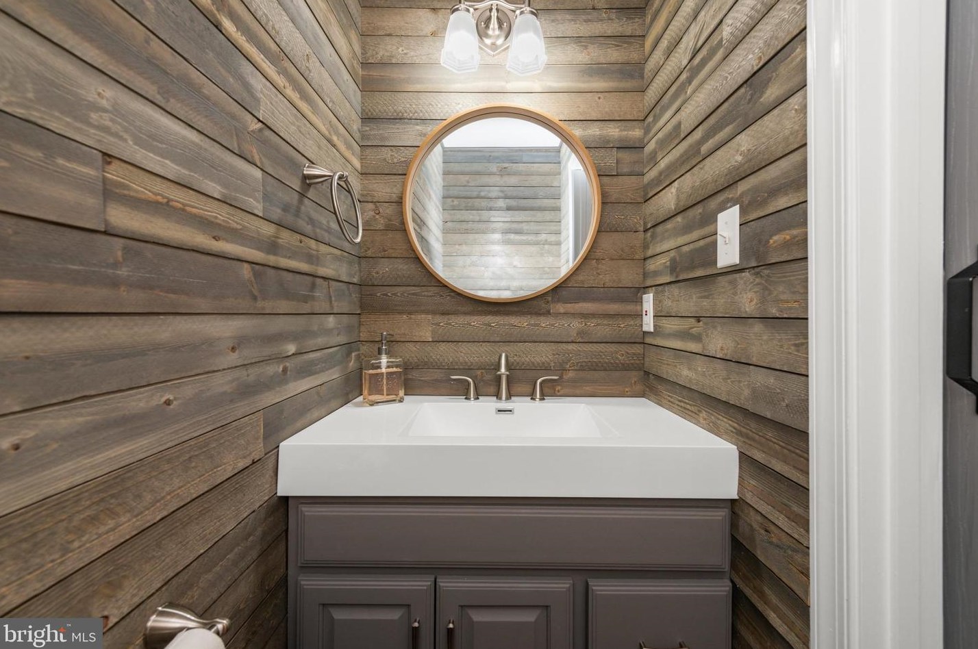 103 Cherry Tree Ct, Dulles VA  20164-2402 exterior