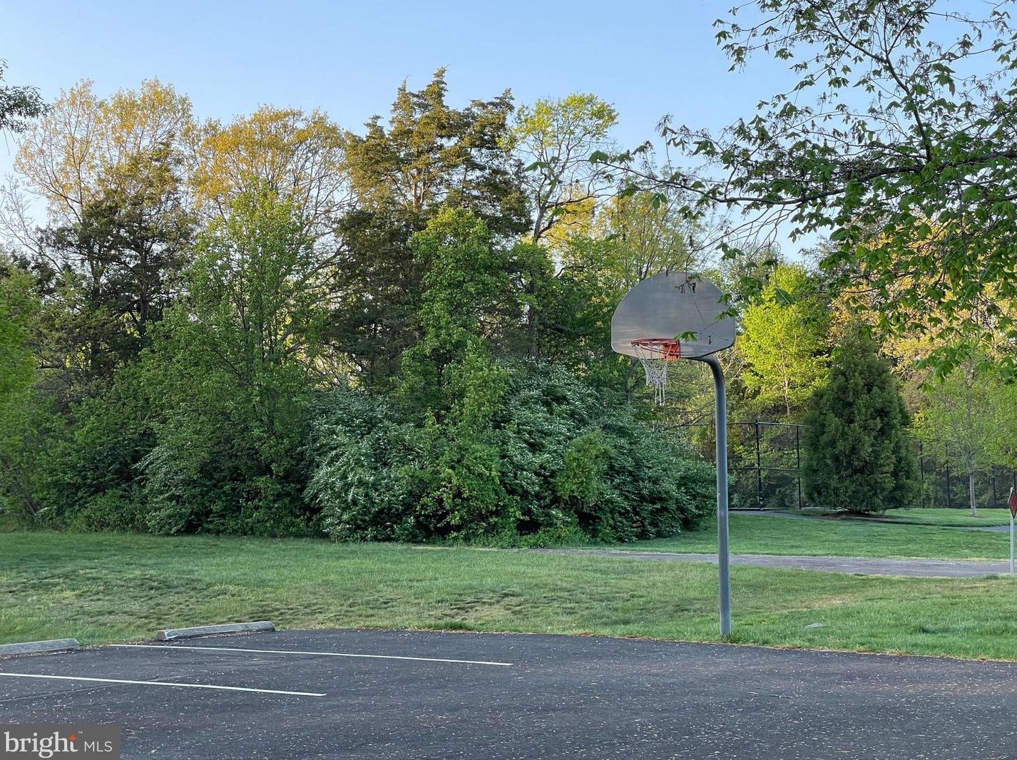 103 Cherry Tree Ct, Dulles VA  20164-2402 exterior