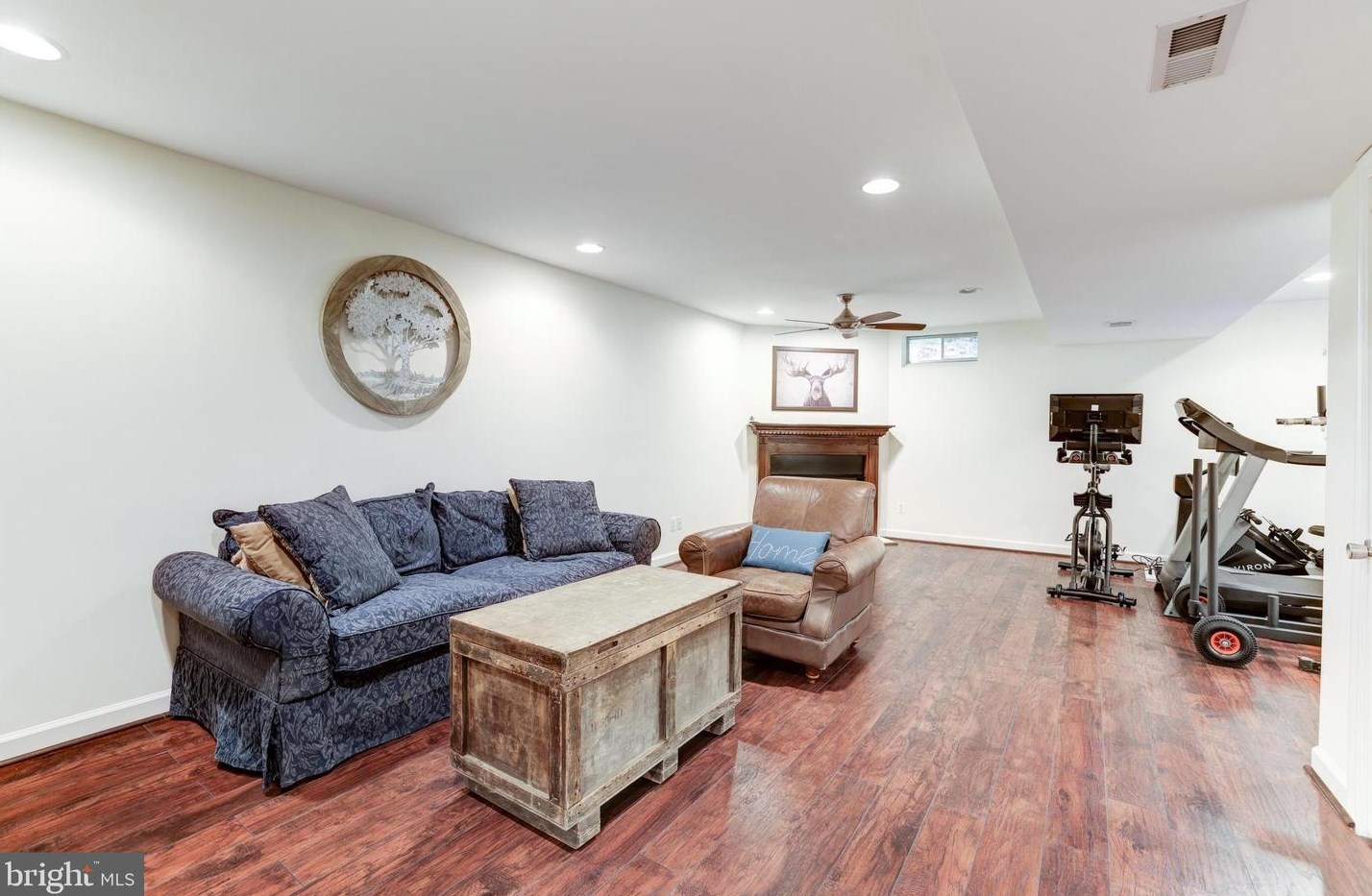 47740 League Ct, Dulles VA  20165-7416 exterior