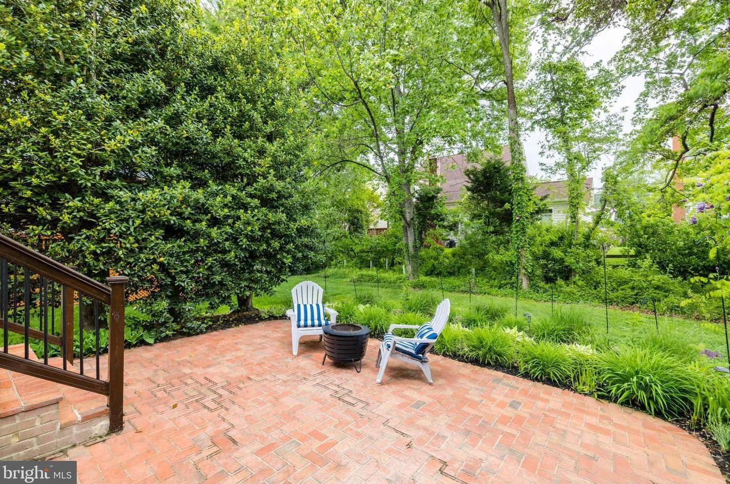 47740 League Ct, Dulles VA  20165-7416 exterior