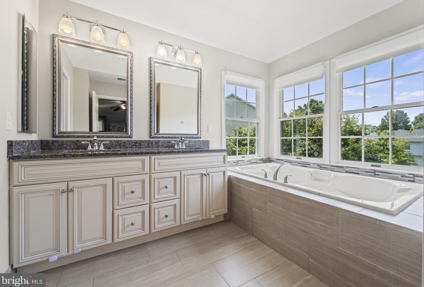 47779 Fathom Pl, Dulles VA  20165-7423 exterior