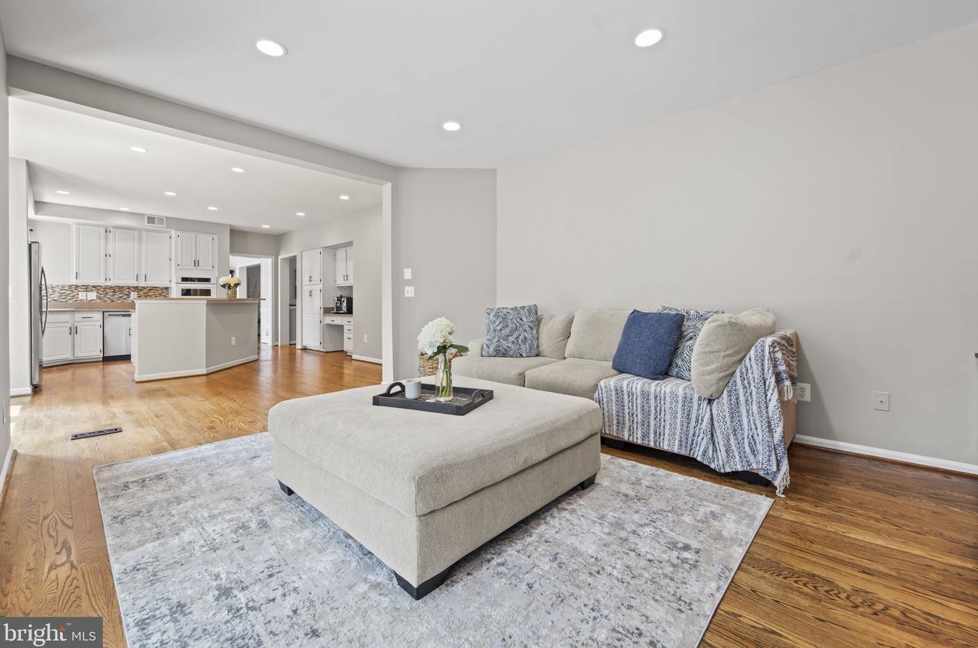 47779 Fathom Pl, Dulles VA  20165-7423 exterior