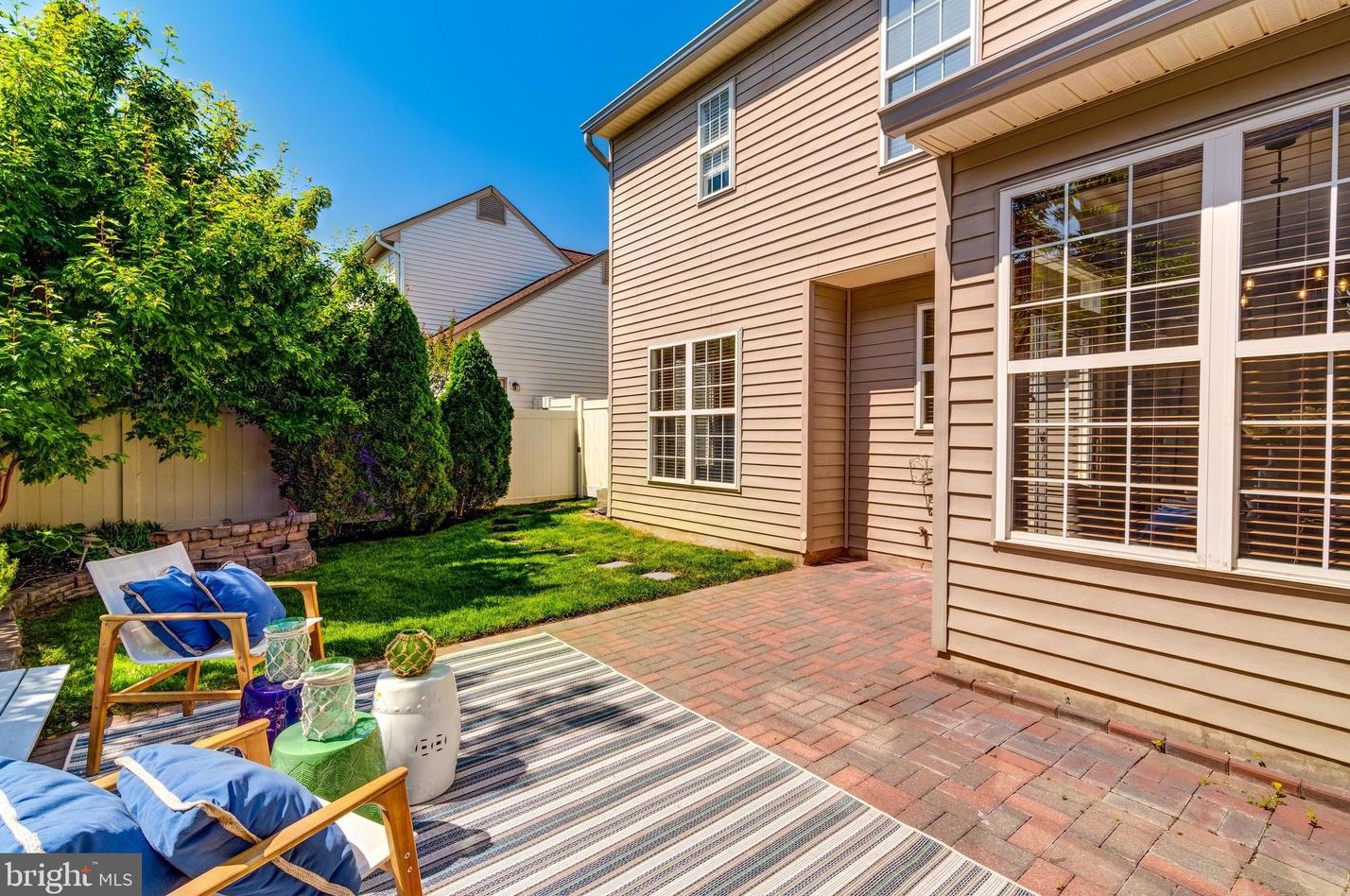 43287 Rush Run Ter, Ashburn VA  20147-3747 exterior