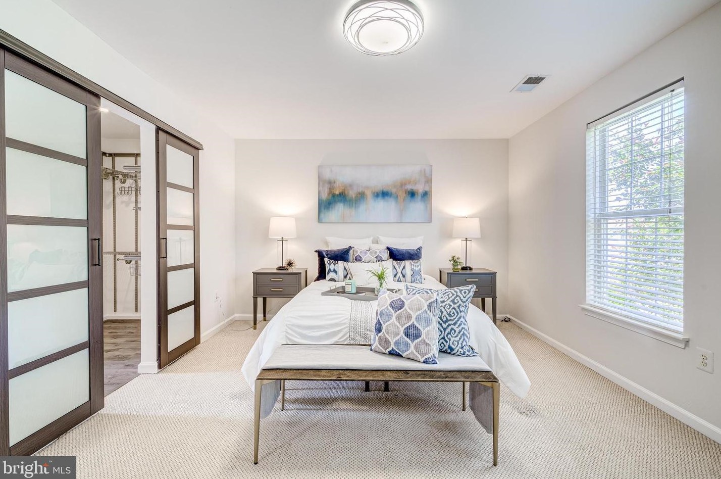 43287 Rush Run Ter, Ashburn VA  20147-3747 exterior