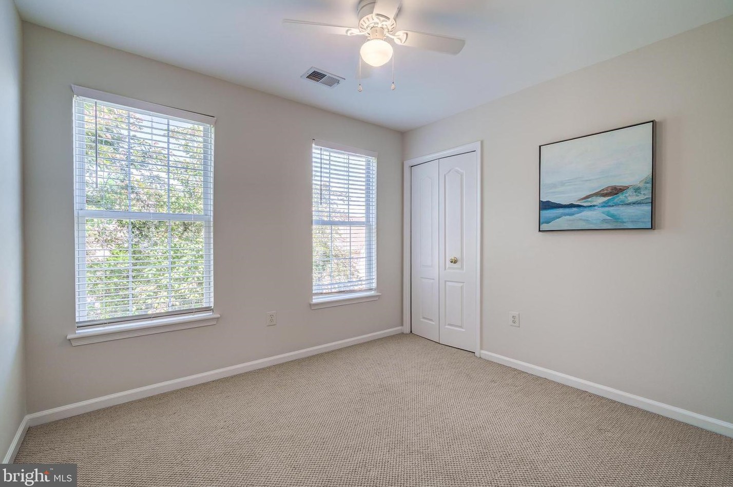 43287 Rush Run Ter, Ashburn VA  20147-3747 exterior