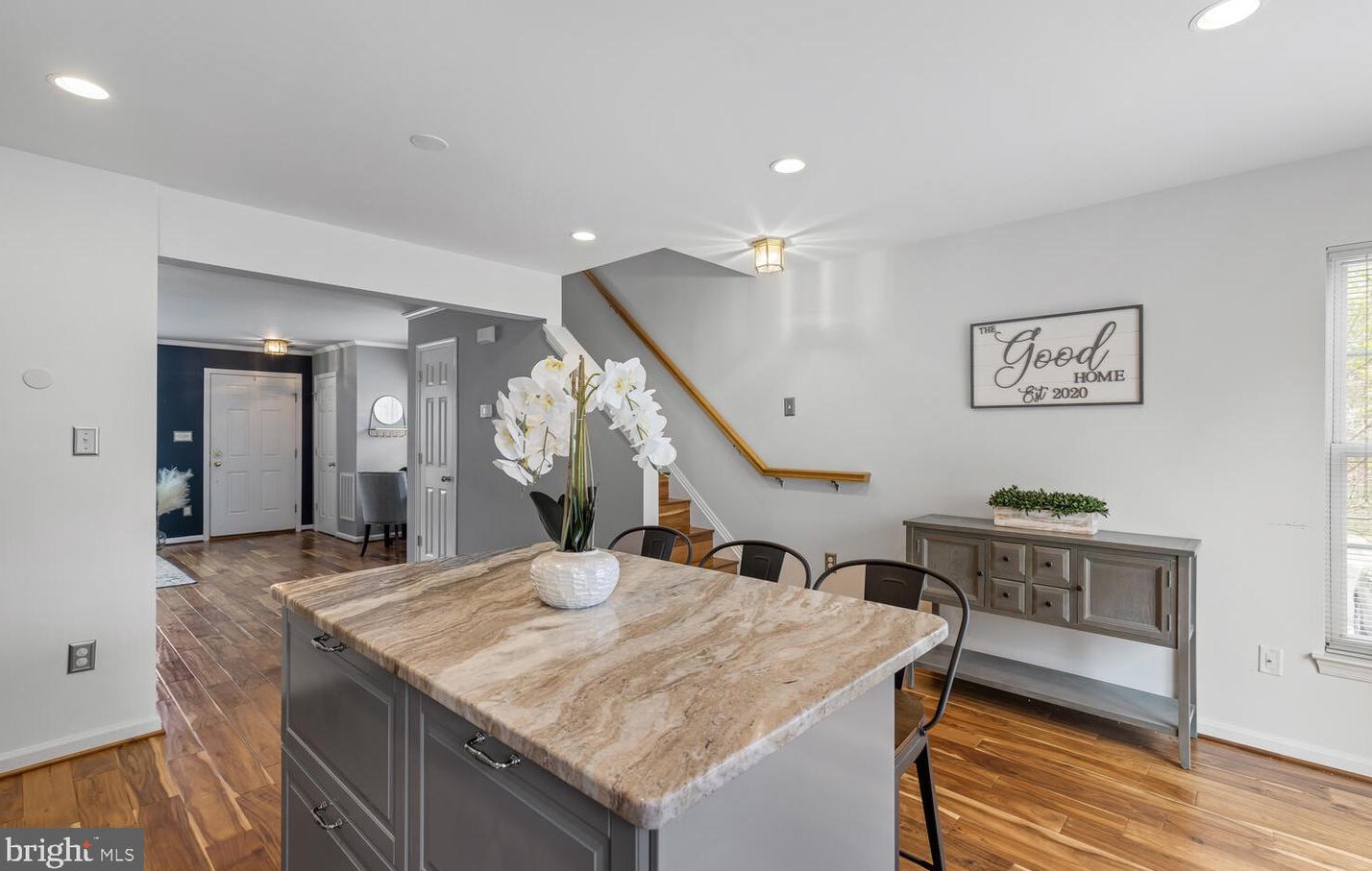 42805 Pilgrim Sq, Fairfax VA  20152-3928 exterior