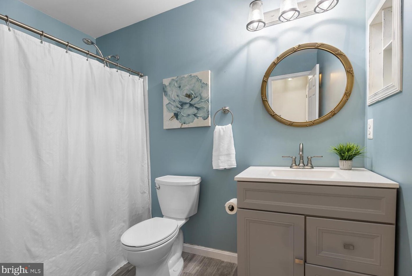 42805 Pilgrim Sq, Fairfax VA  20152-3928 exterior