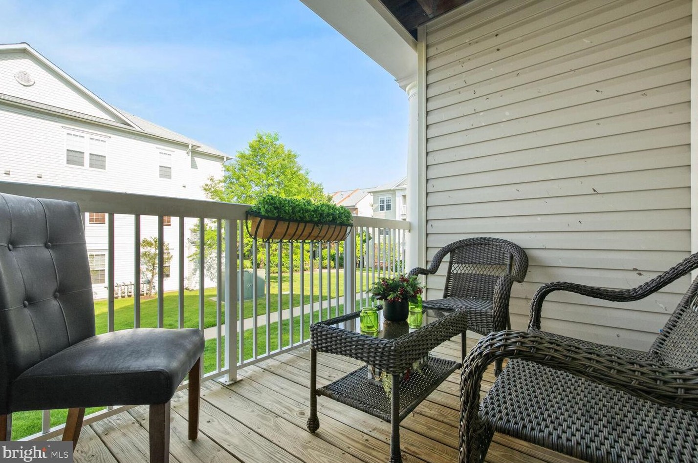 22655 Blue Elder Ter, Ashburn VA  20148-4831 exterior