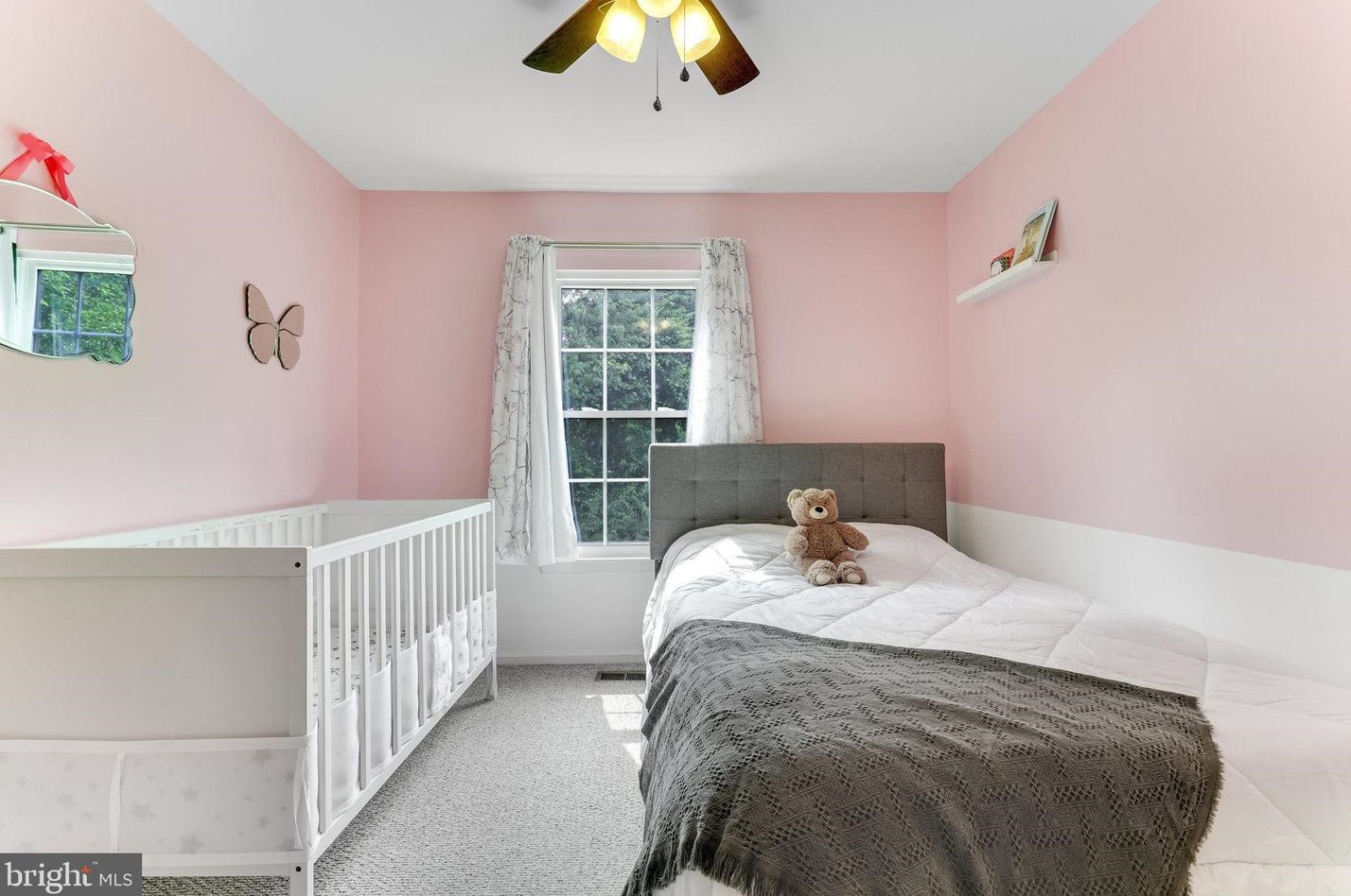 5 Vandercastel Rd, Dulles VA  20165-5622 exterior