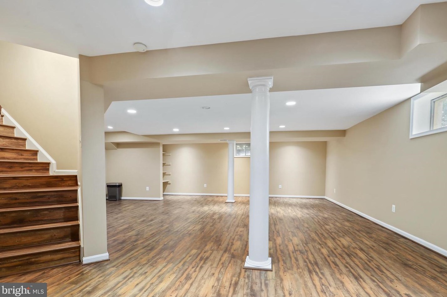 20797 Iris Dr, Dulles VA  20165-8712 exterior