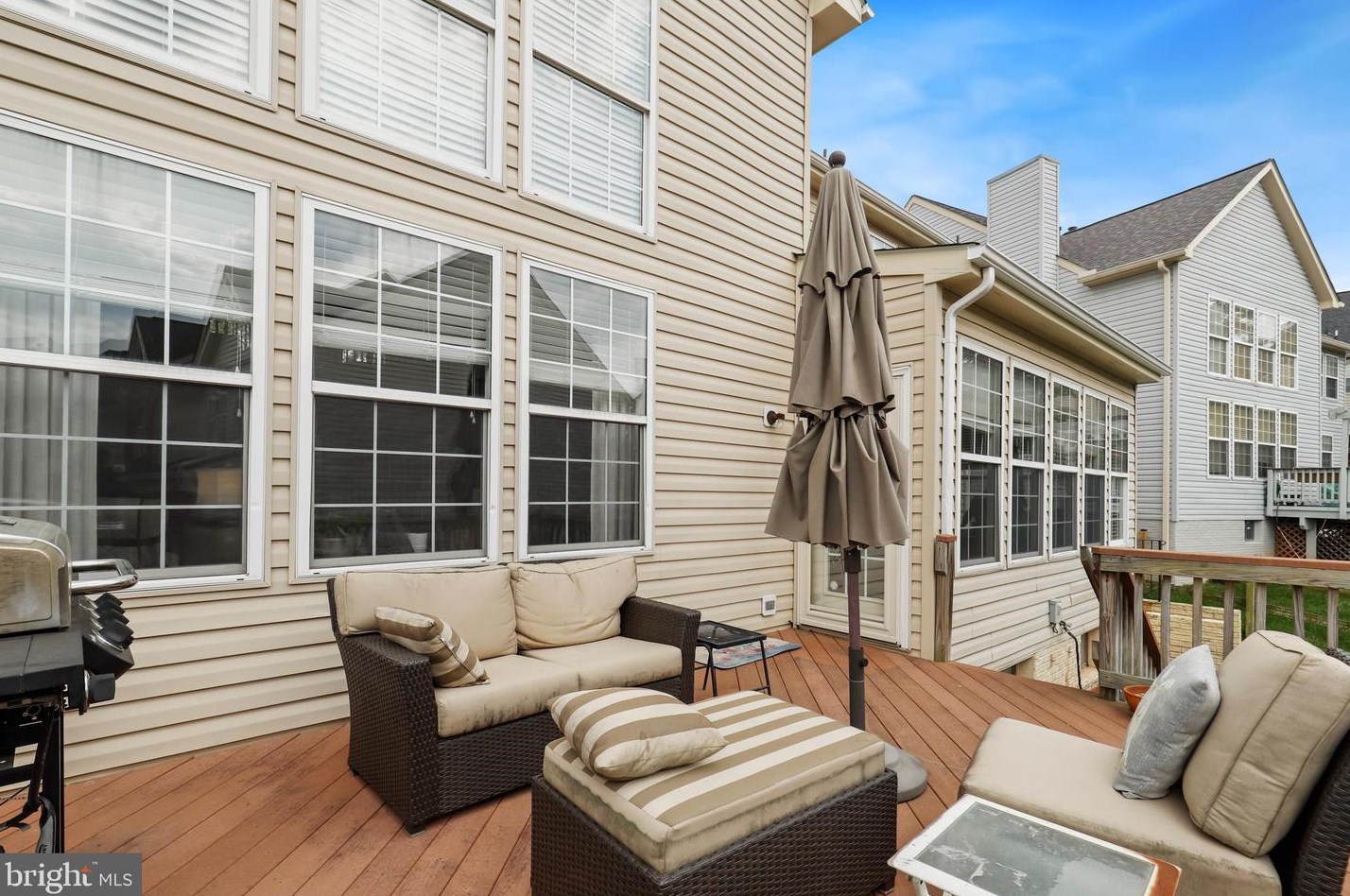 20797 Iris Dr, Dulles VA  20165-8712 exterior