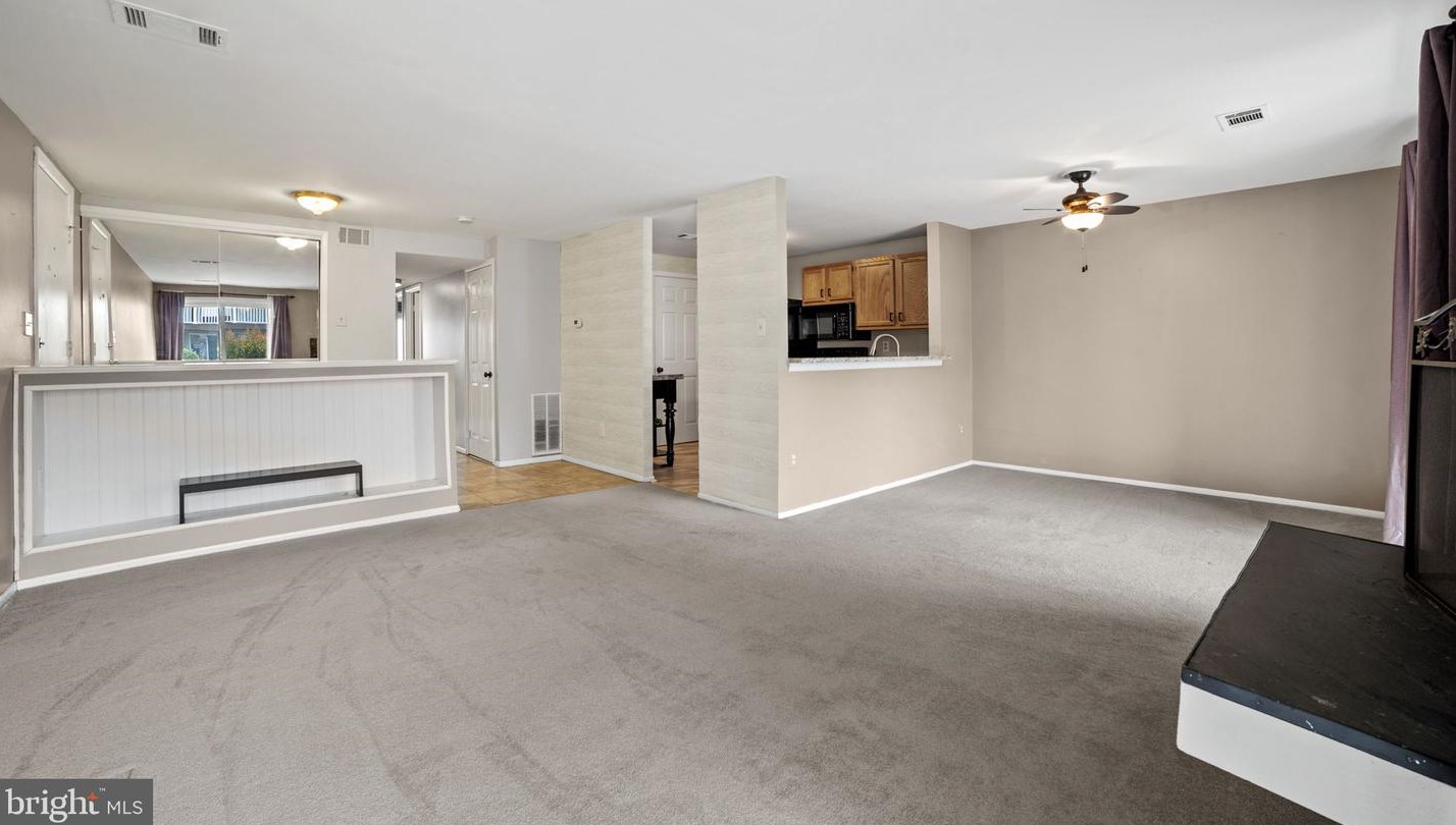 1058 Norwood Ct, Dulles VA  20164-4908 exterior