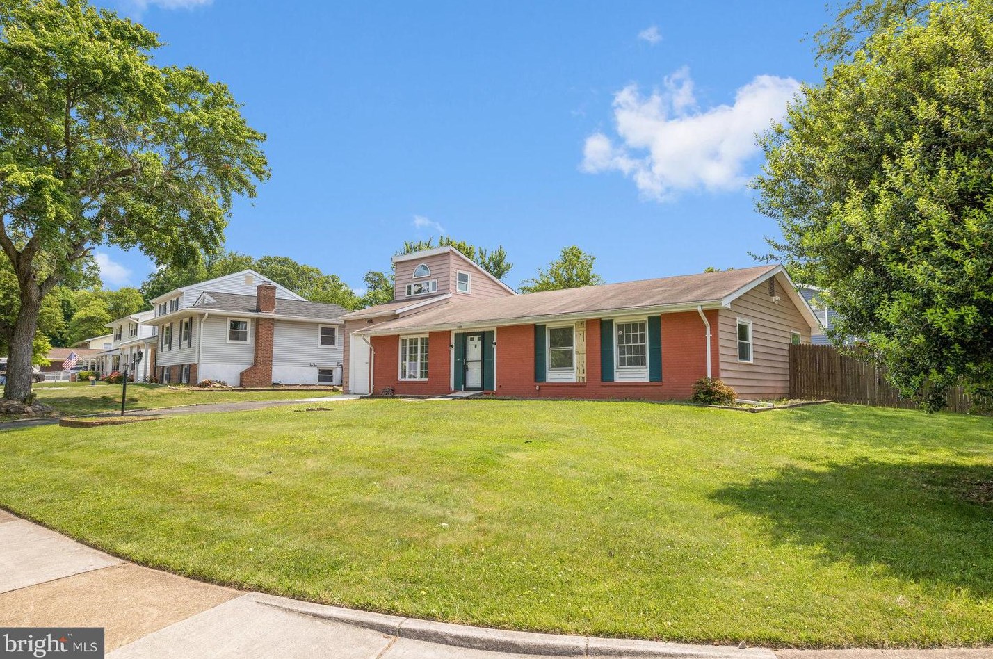 1600 Jefferson Ct, Dulles VA  20164-2003 exterior