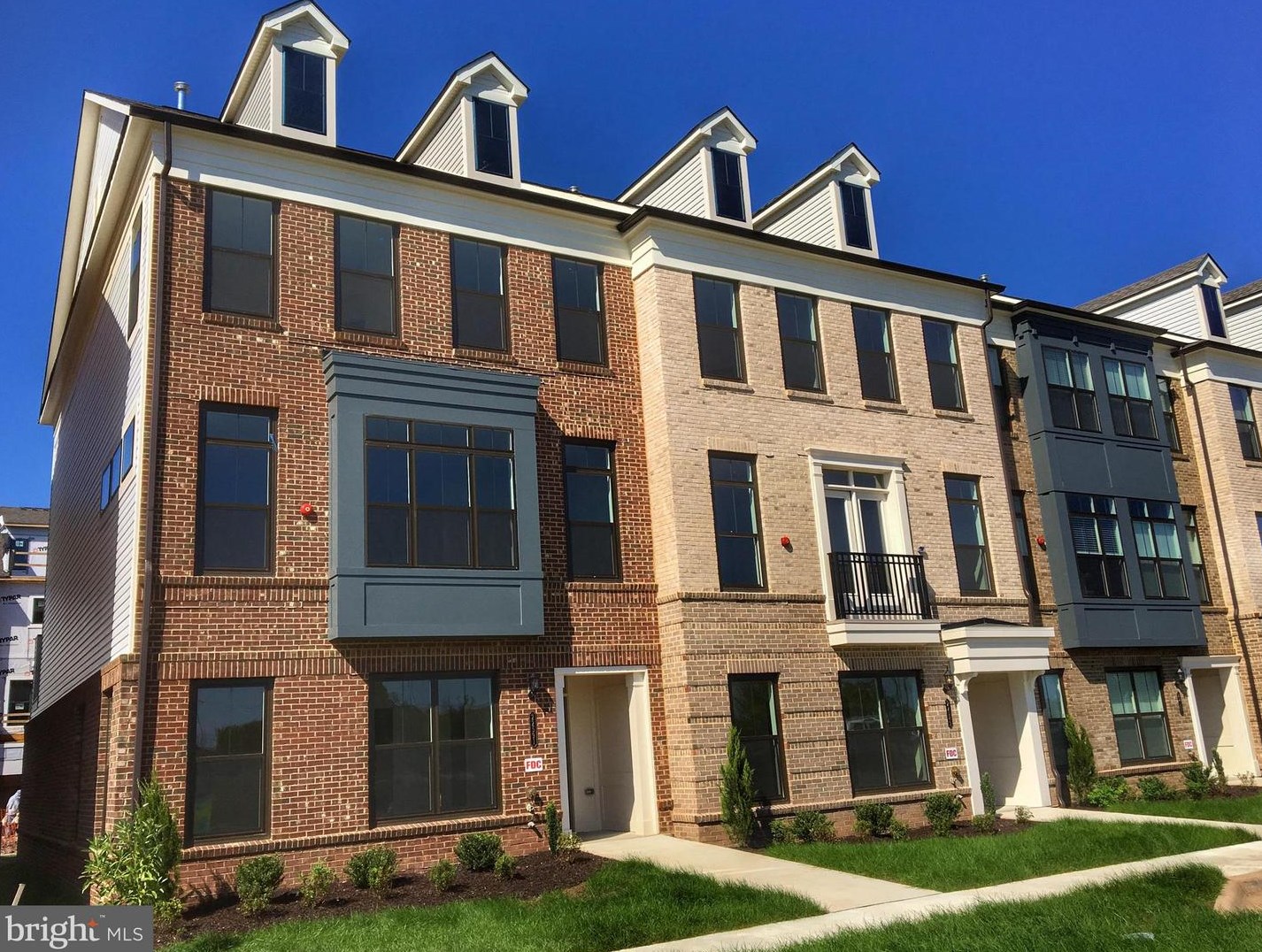 22591 Amendola Ter, Ashburn VA  20148 exterior