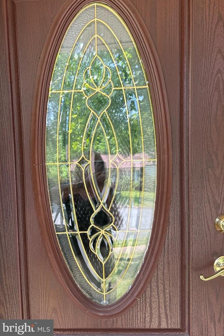 115 Johnson Rd, Dulles VA 20164-2624 exterior