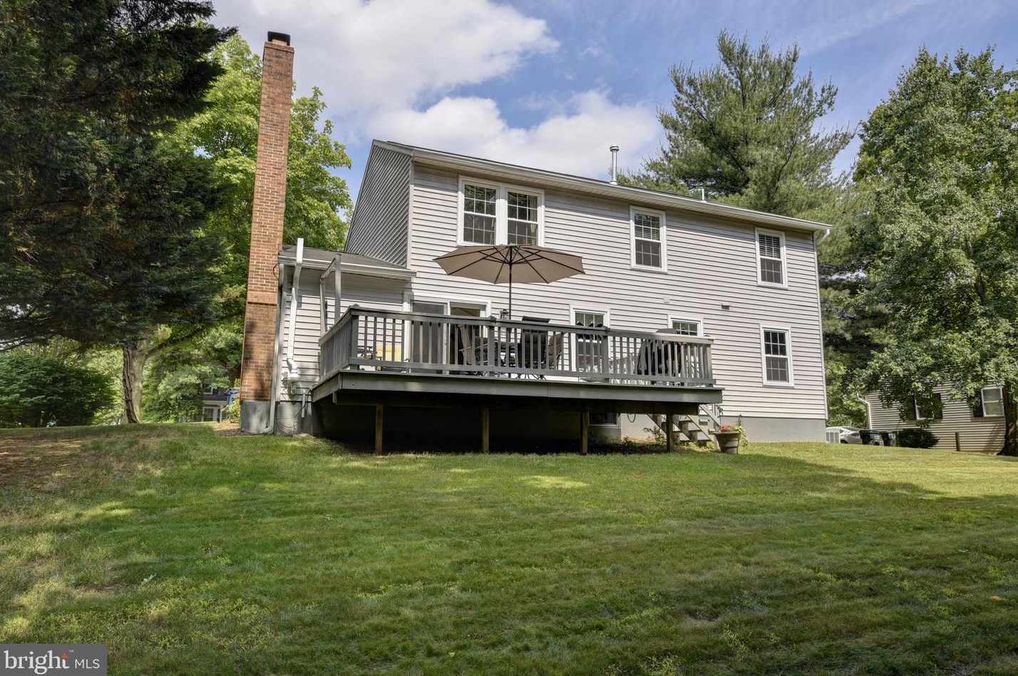 110 Sue Ann Ct, Dulles VA  20164-1923 exterior