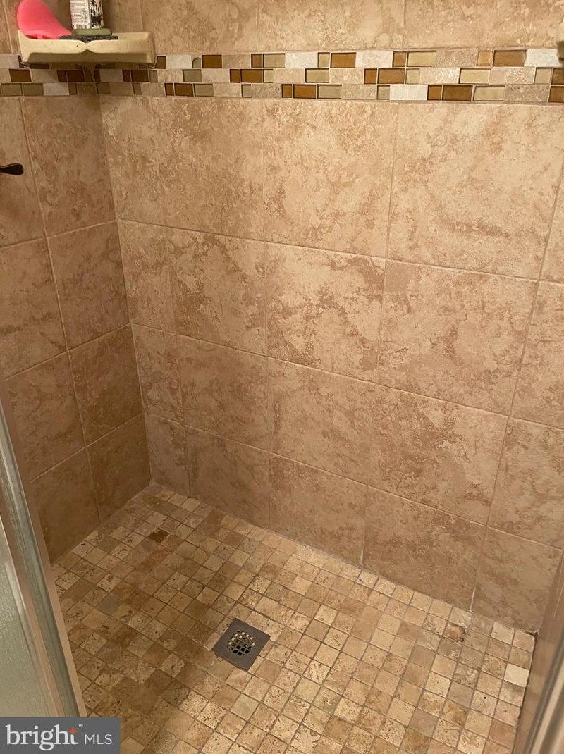 123 Willow Pl, Dulles VA 20164-1626 exterior