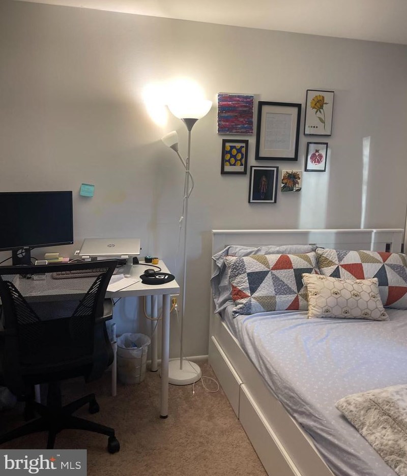 123 Willow Pl, Dulles VA 20164-1626 exterior