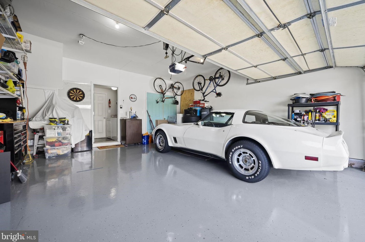 20856 Quay Ln, Dulles VA 20165-8739 exterior