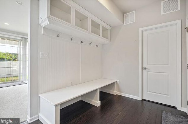 23442 Logans Ridge Ter, Ashburn VA  20148 exterior