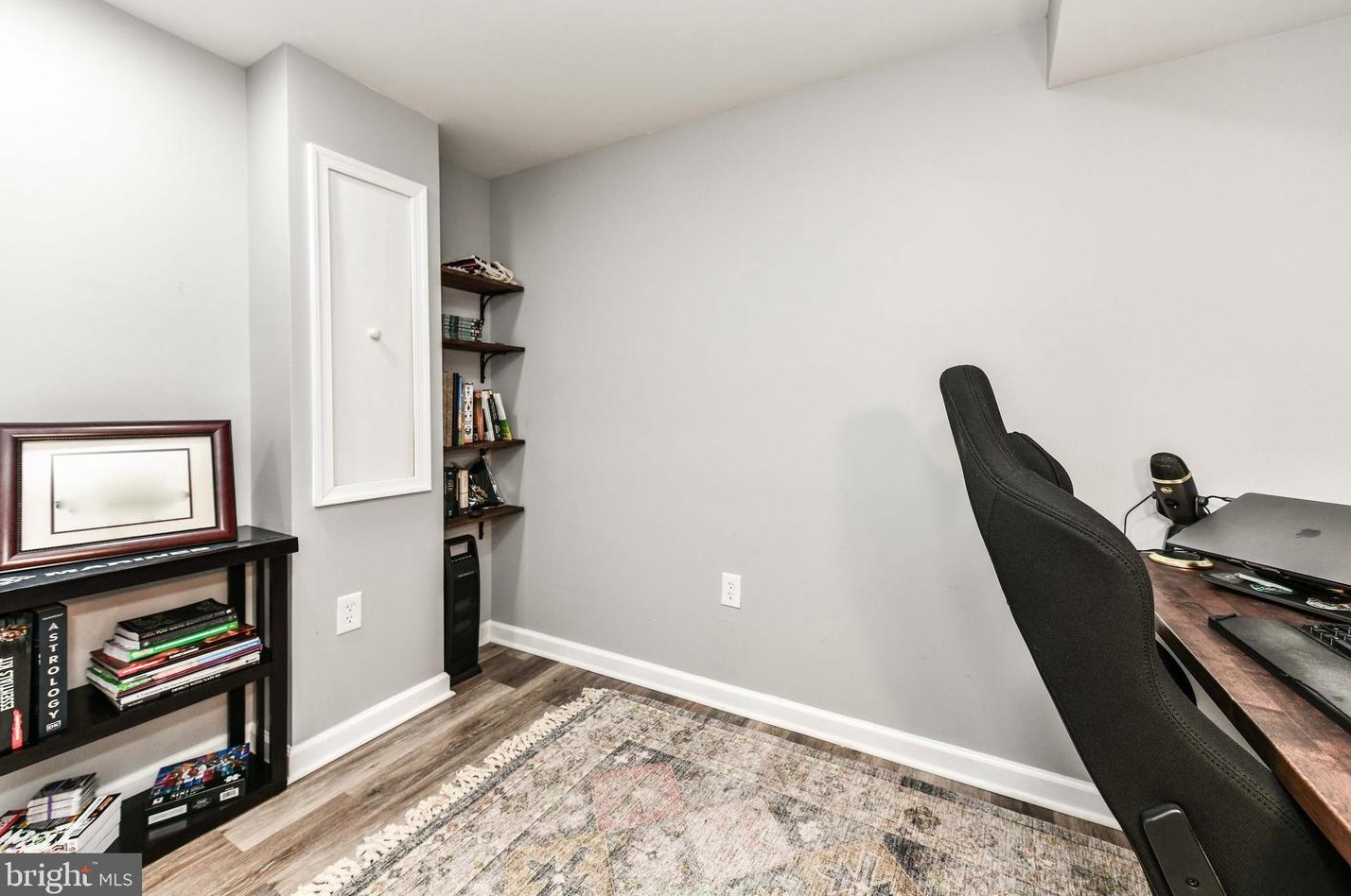 43792 Laburnum Sq, Ashburn VA  20147-5443 exterior