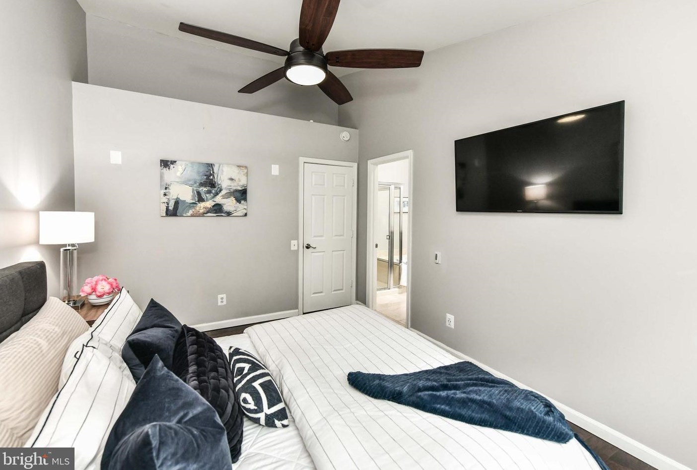 43792 Laburnum Sq, Ashburn VA  20147-5443 exterior