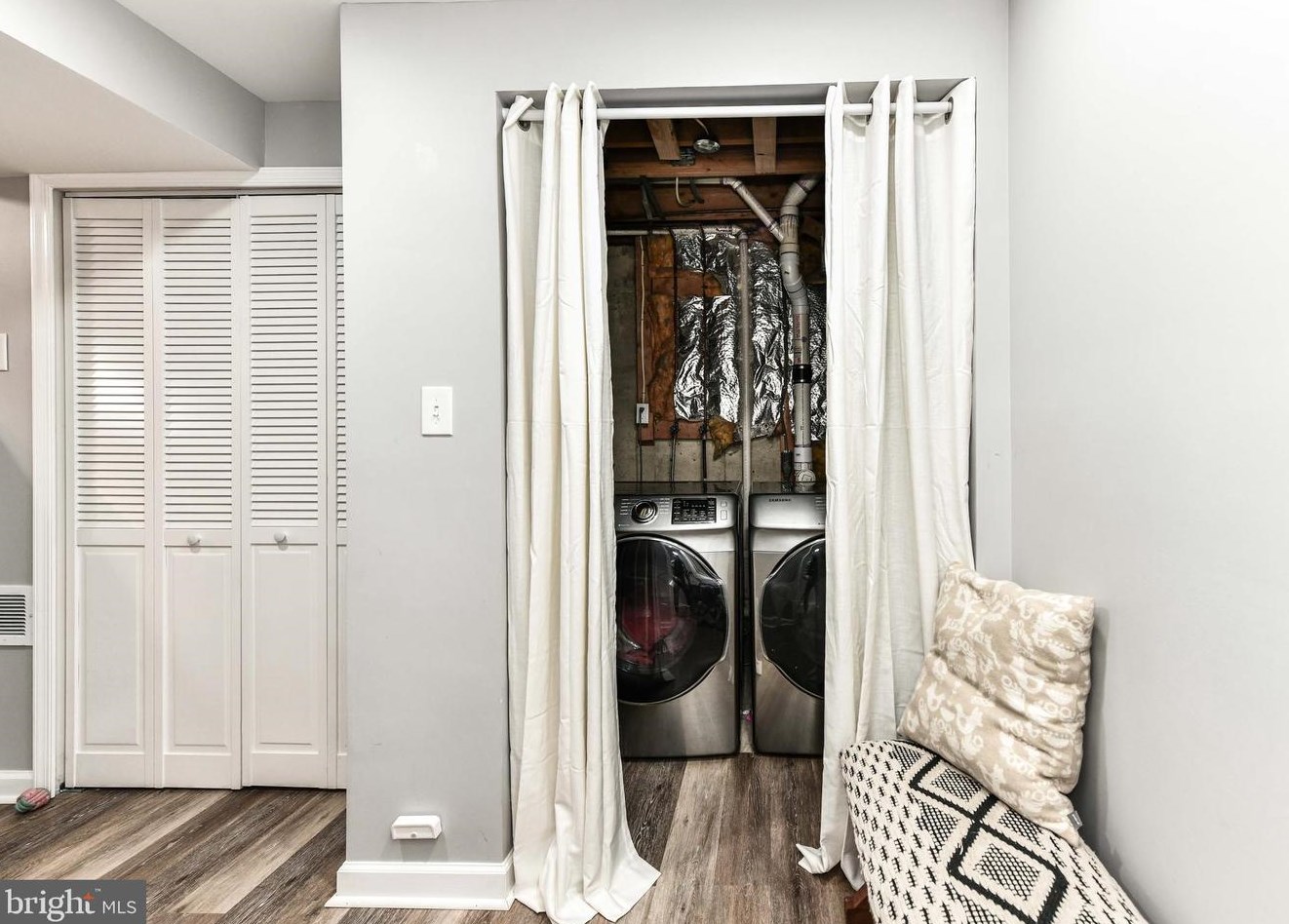 43792 Laburnum Sq, Ashburn VA  20147-5443 exterior