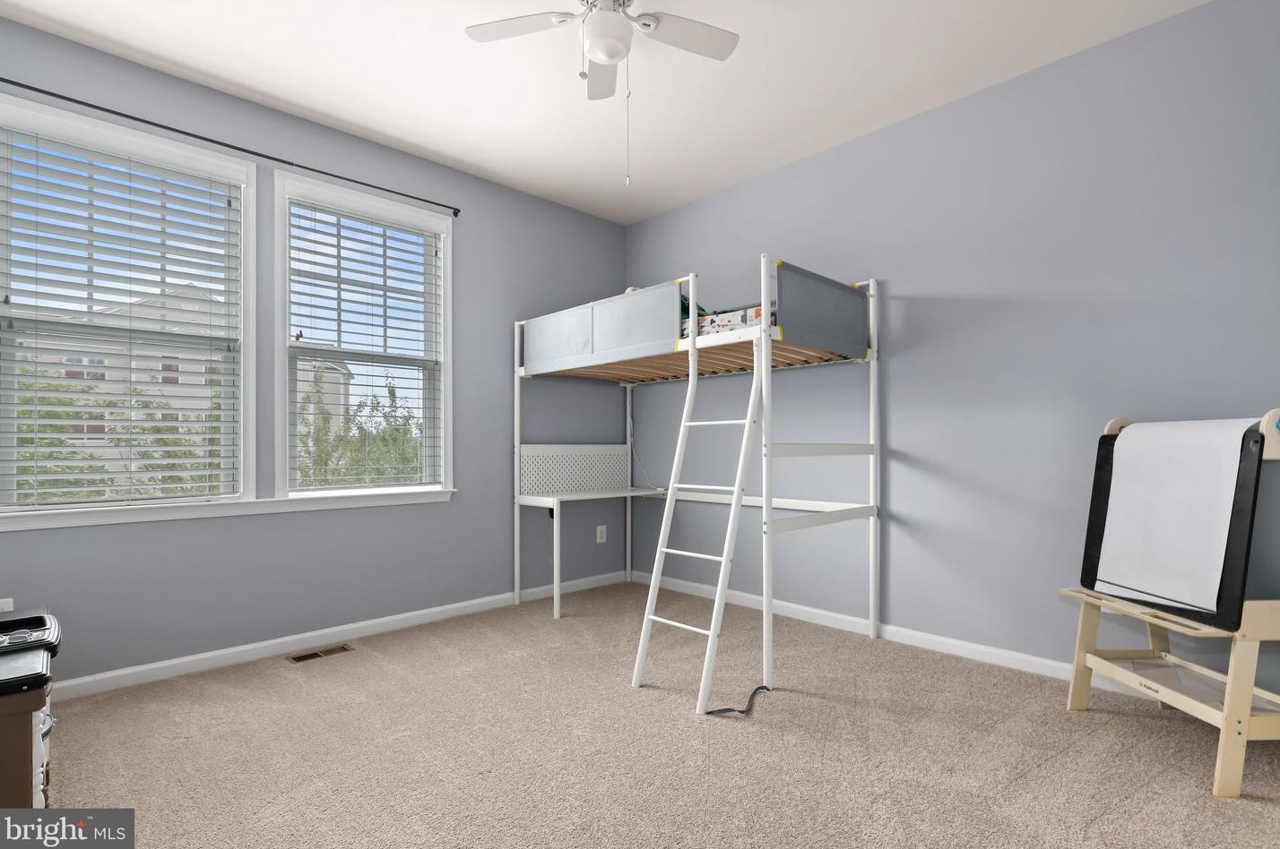 42463 Benfold Sq, Ashburn VA 20148-7610 exterior