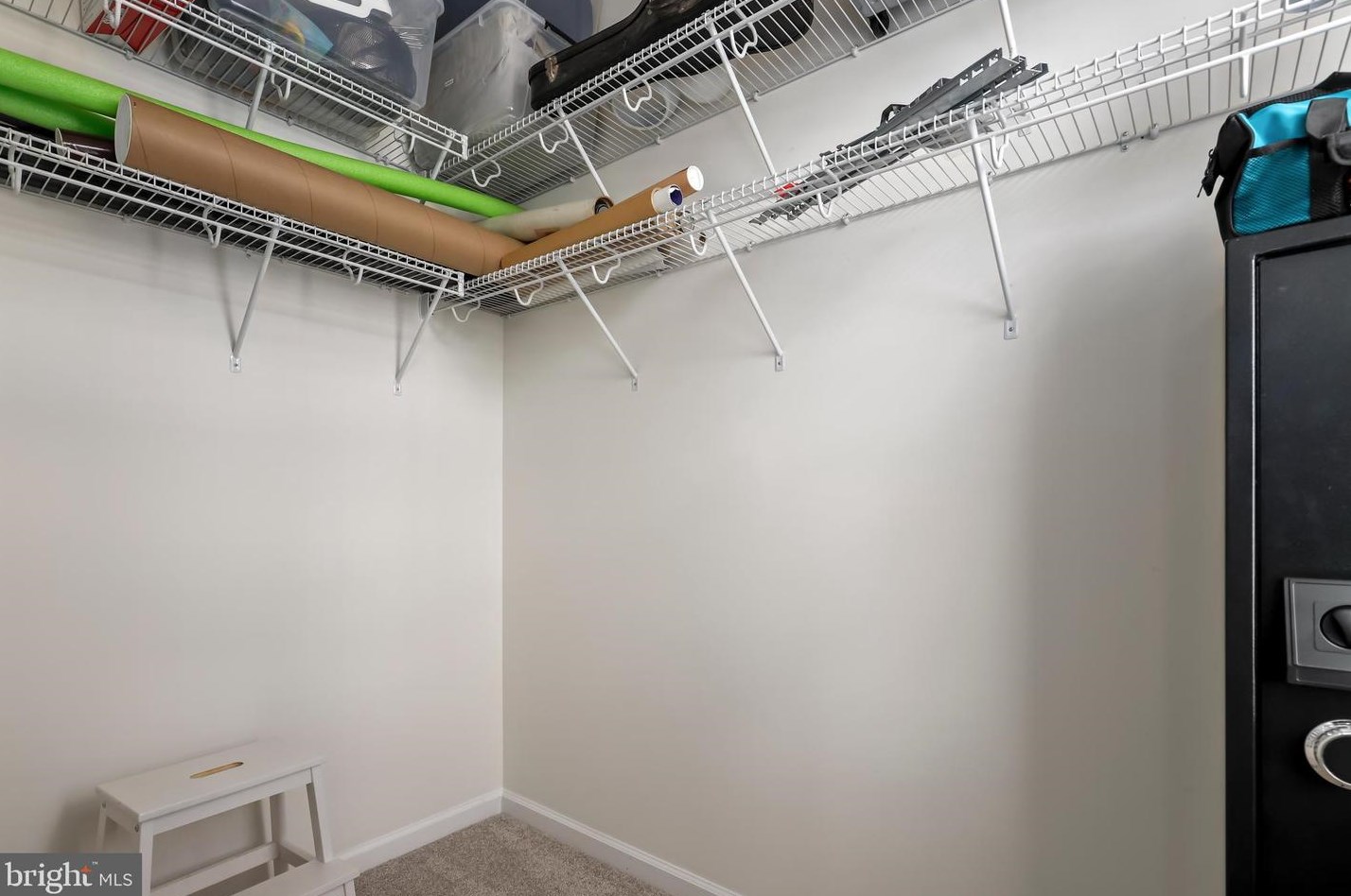 42463 Benfold Sq, Ashburn VA 20148-7610 exterior