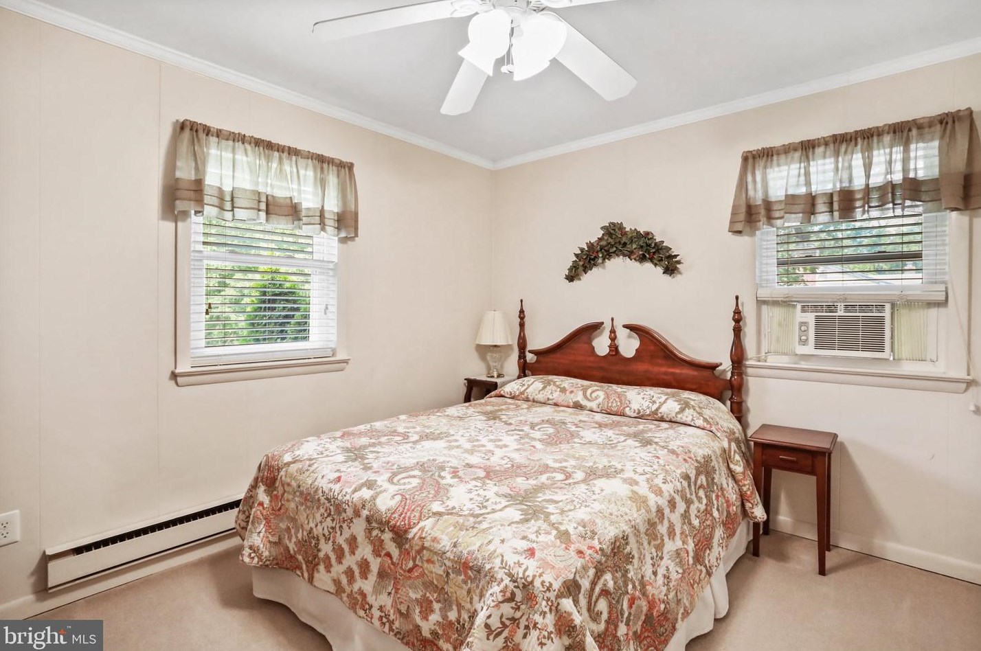 20470 Broad Run Dr, Sterling VA  20165-2511 exterior