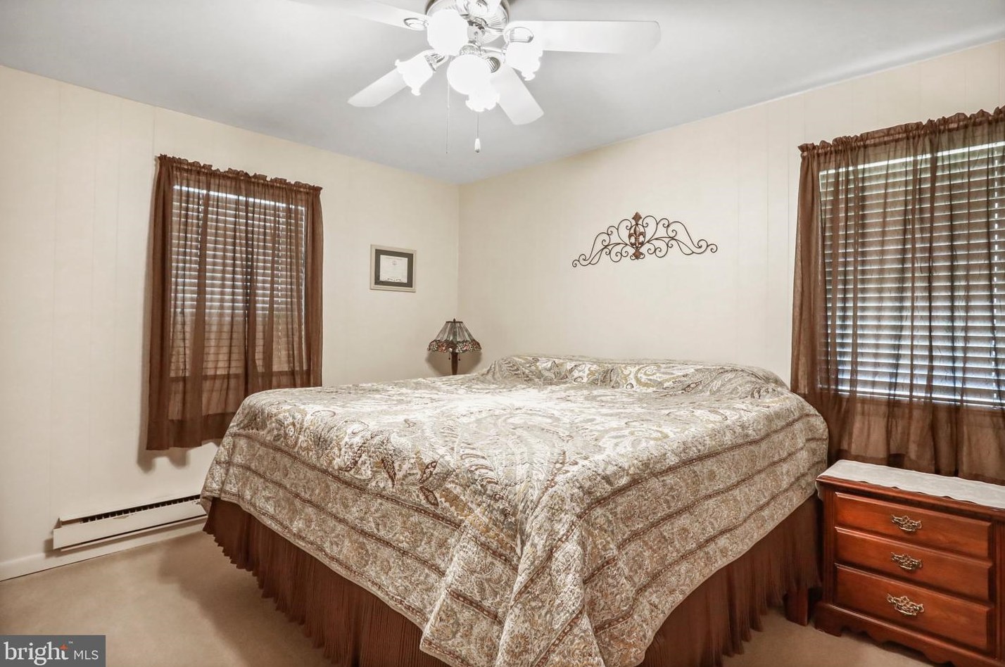 20470 Broad Run Dr, Sterling VA  20165-2511 exterior