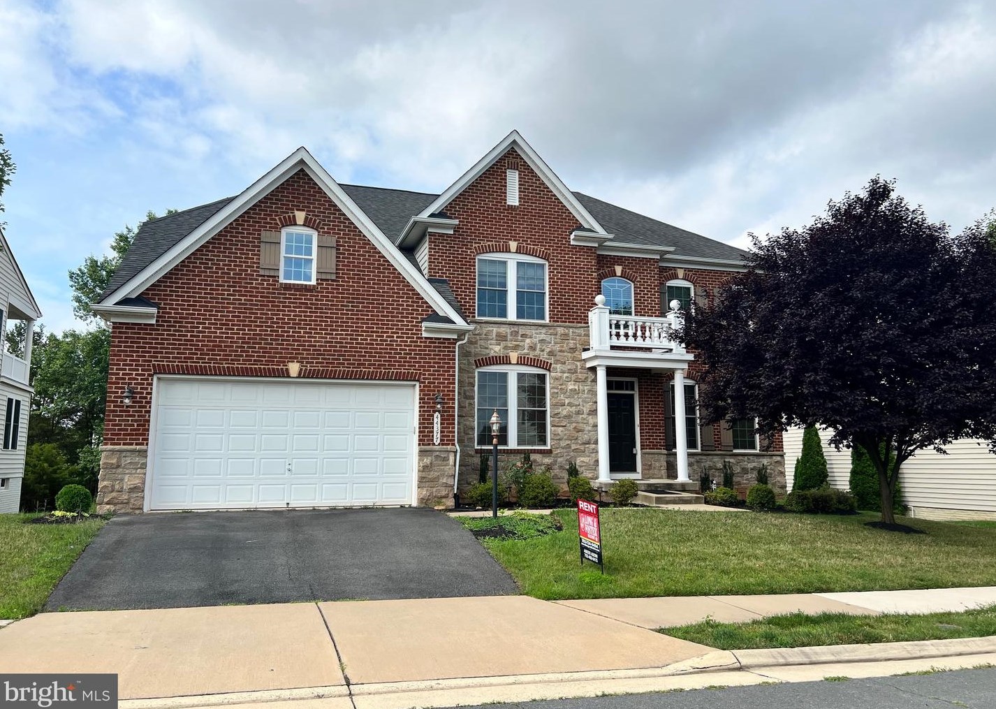 44377 Stone Roses Cir, Ashburn VA  20147-6073 exterior