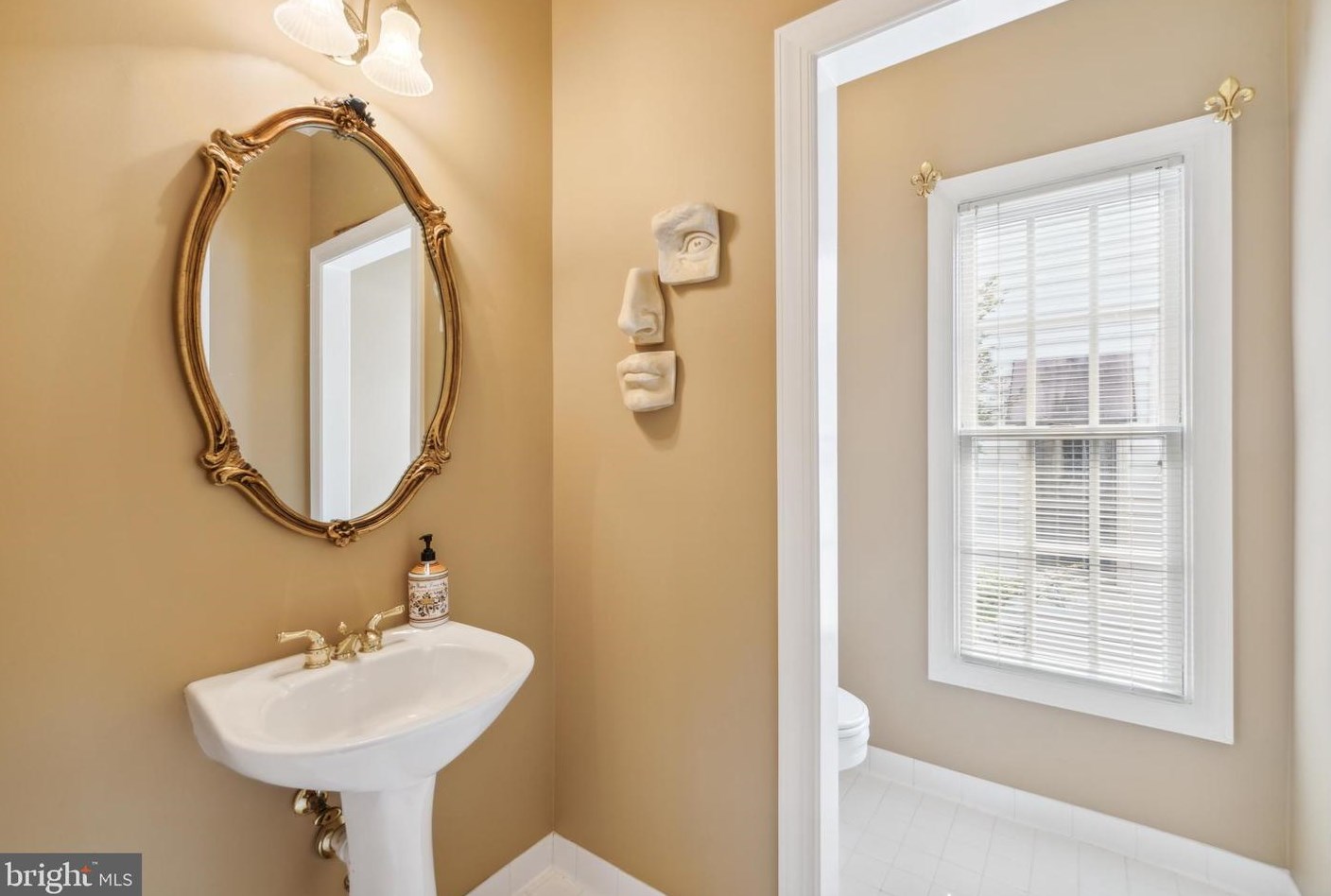 43237 Lighthouse Pl, Fairfax VA 20152-5341 exterior