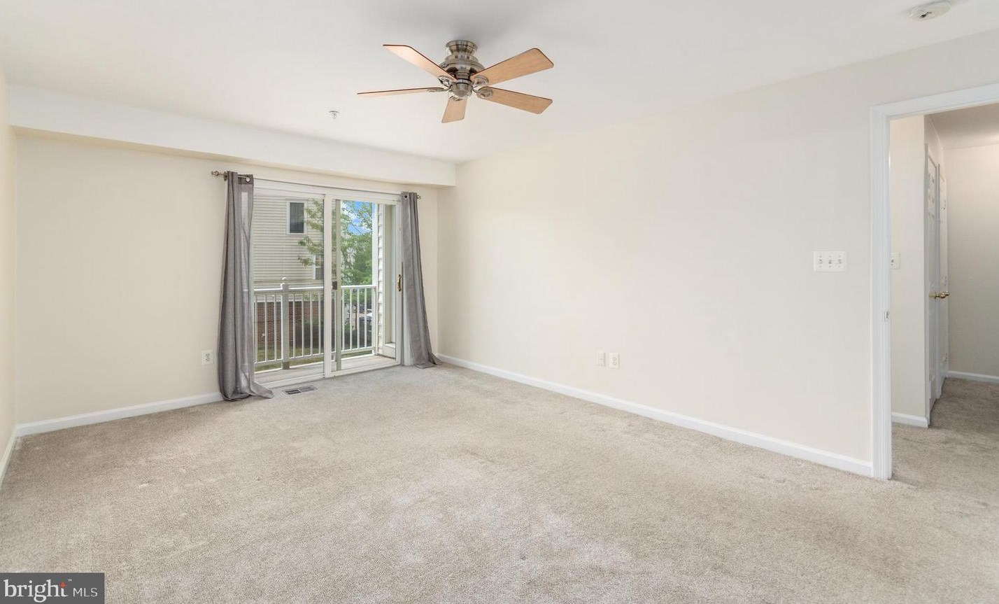 42293 Onyx Ter, Stone Ridge VA  20105-2958 exterior