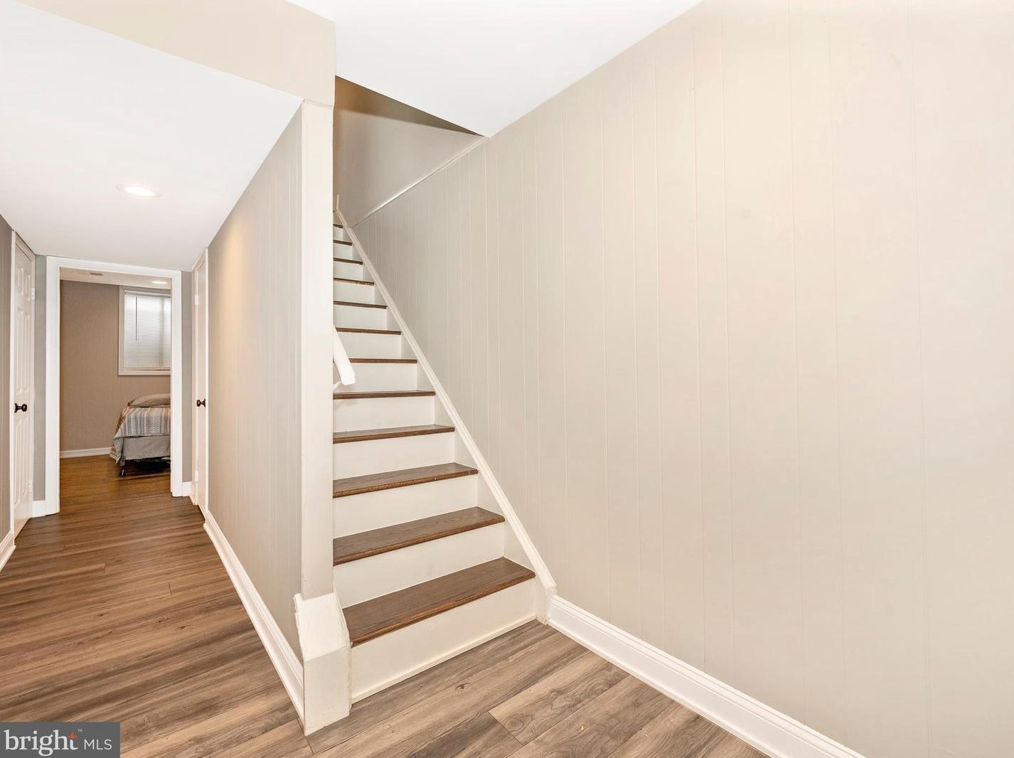 806 Brethour Ct, Dulles VA  20164-1438 exterior