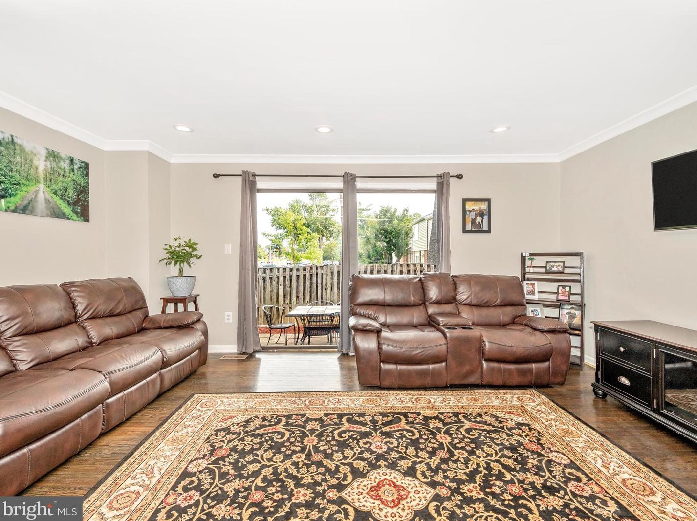 806 Brethour Ct, Dulles VA  20164-1438 exterior