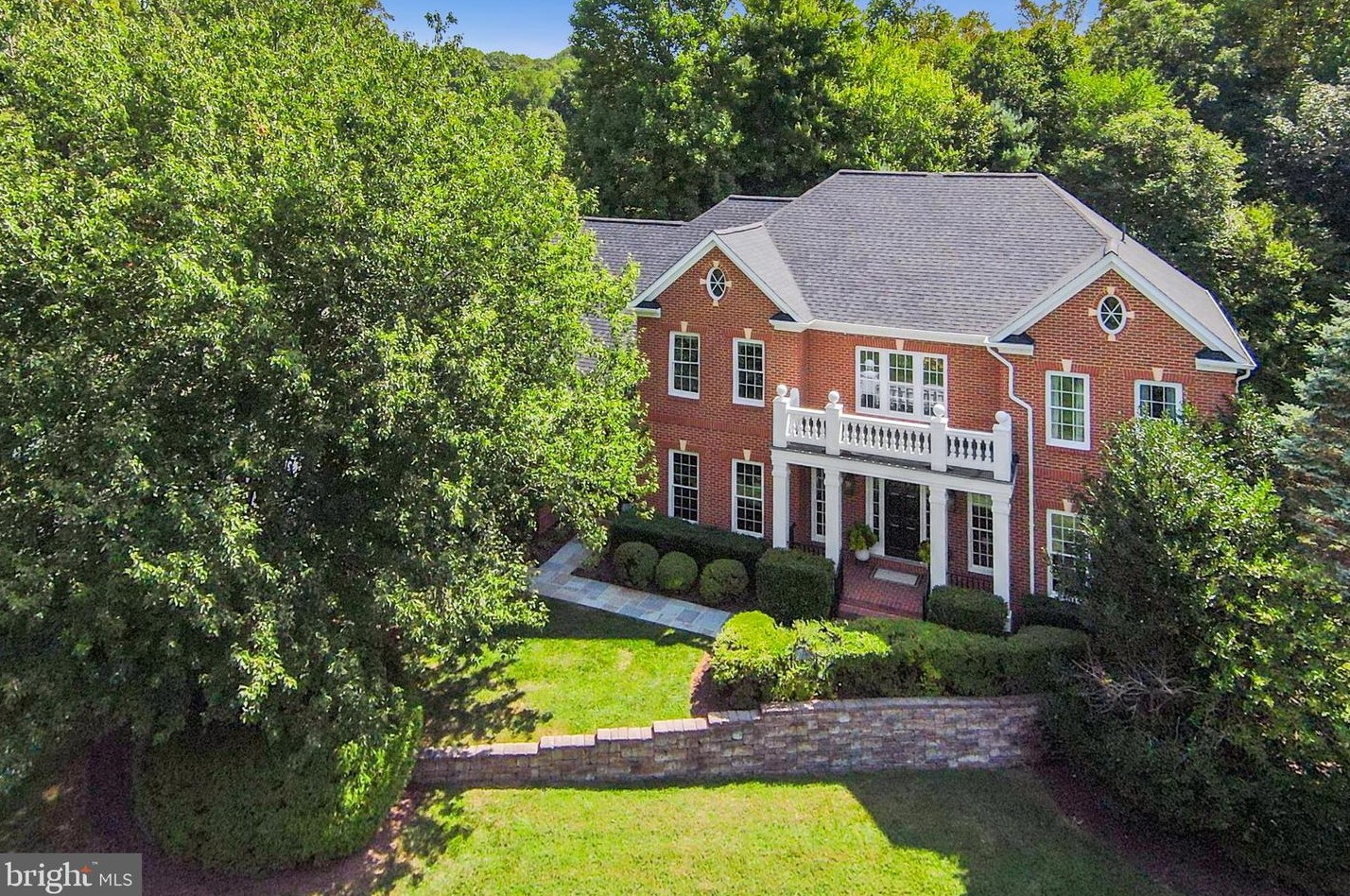 11317 Stonehouse Pl, Dulles VA  20165-5122 exterior