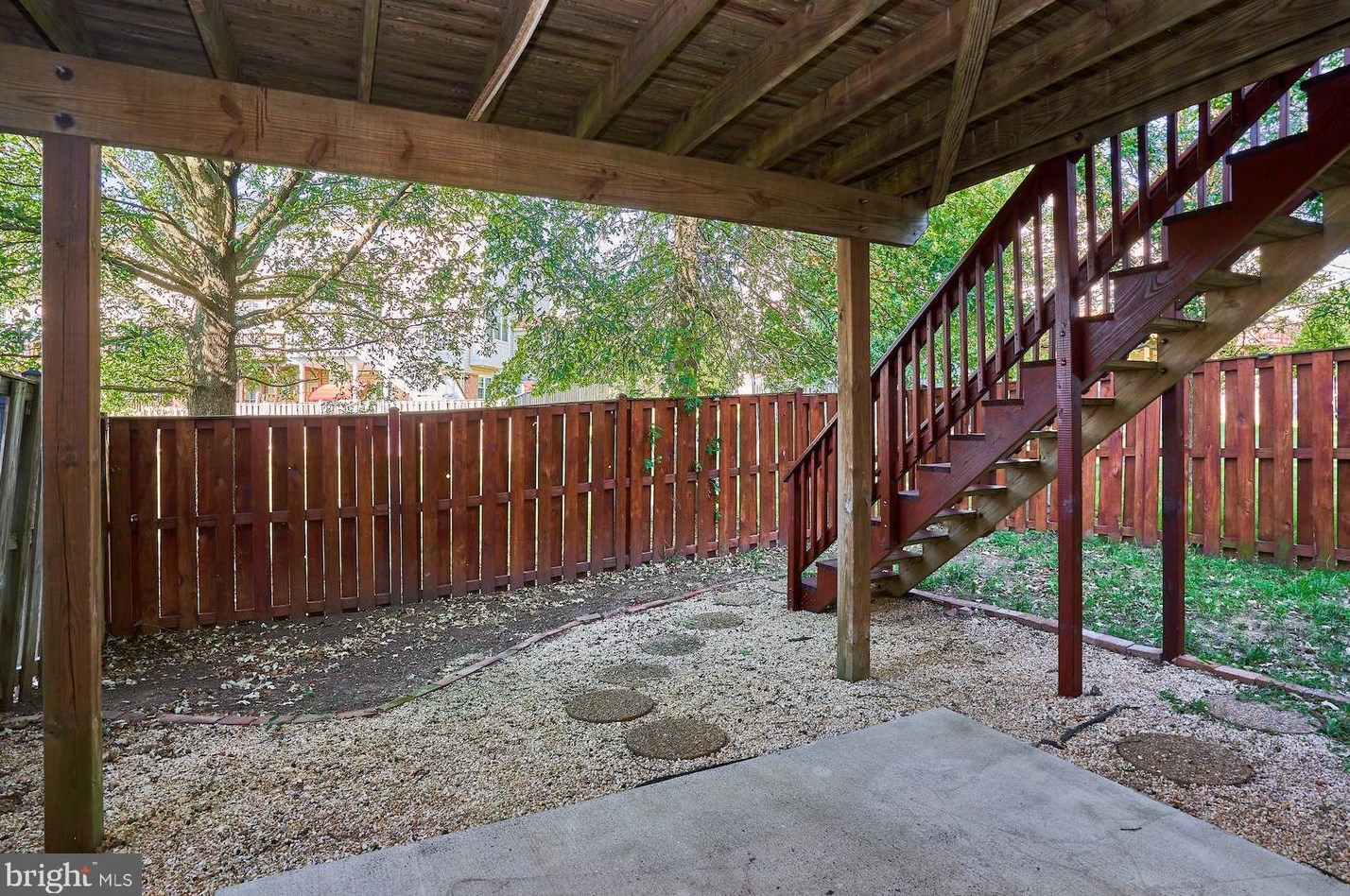 21822 Kings Xing Ter, Ashburn VA 20147-4519 exterior